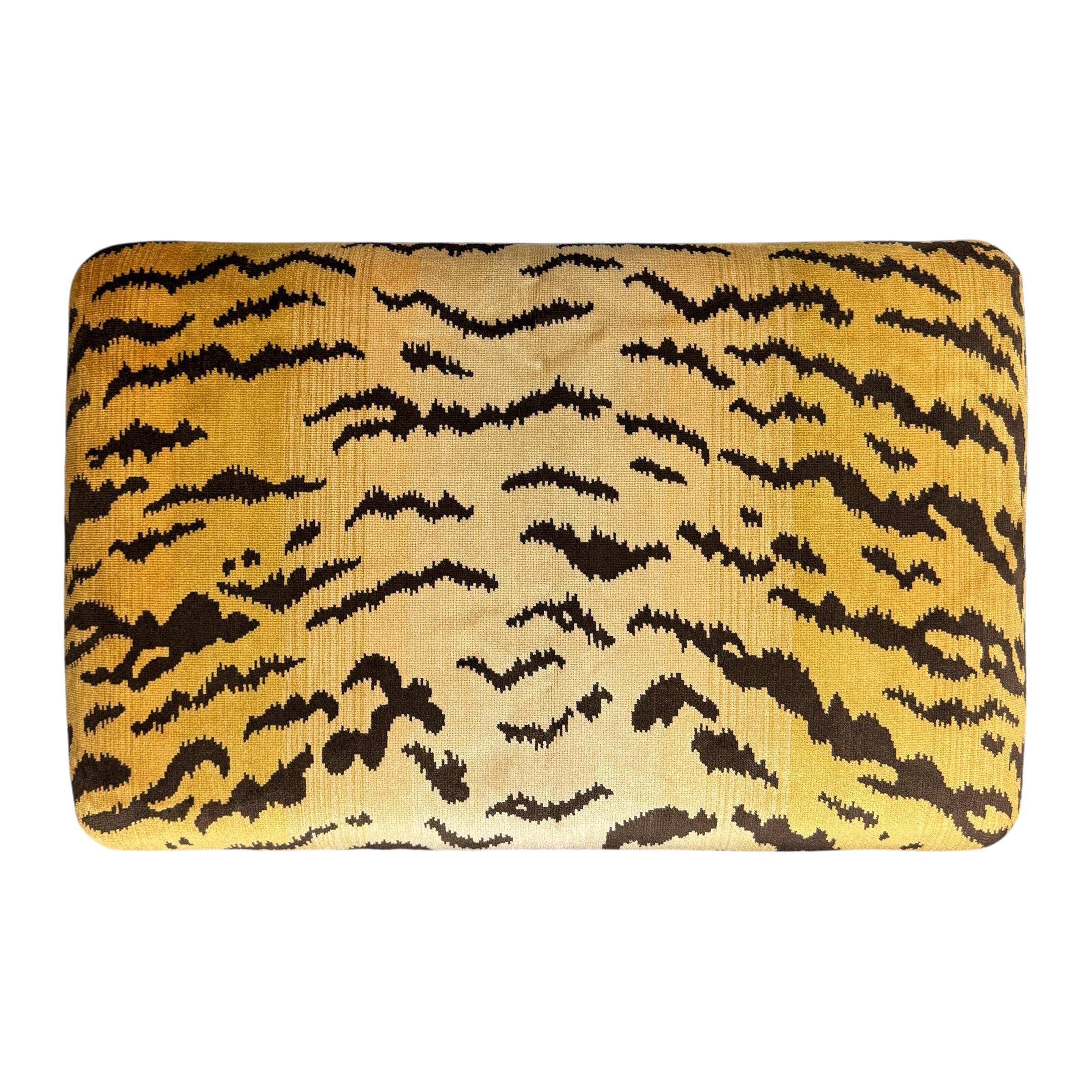 Banc de style Chippendale en acajou anglais du 19e siècle en vente 3