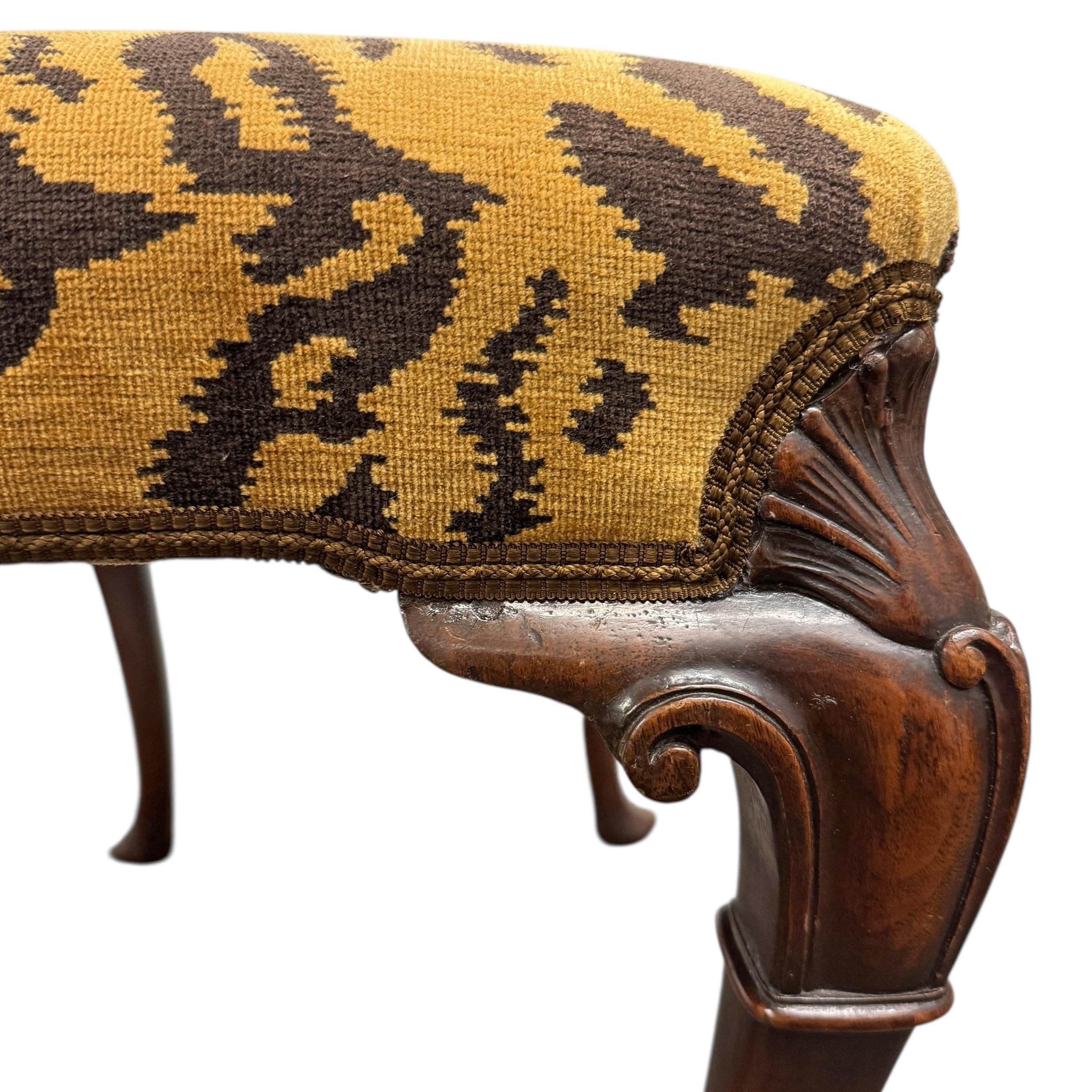 Banc de style Chippendale en acajou anglais du 19e siècle en vente 5