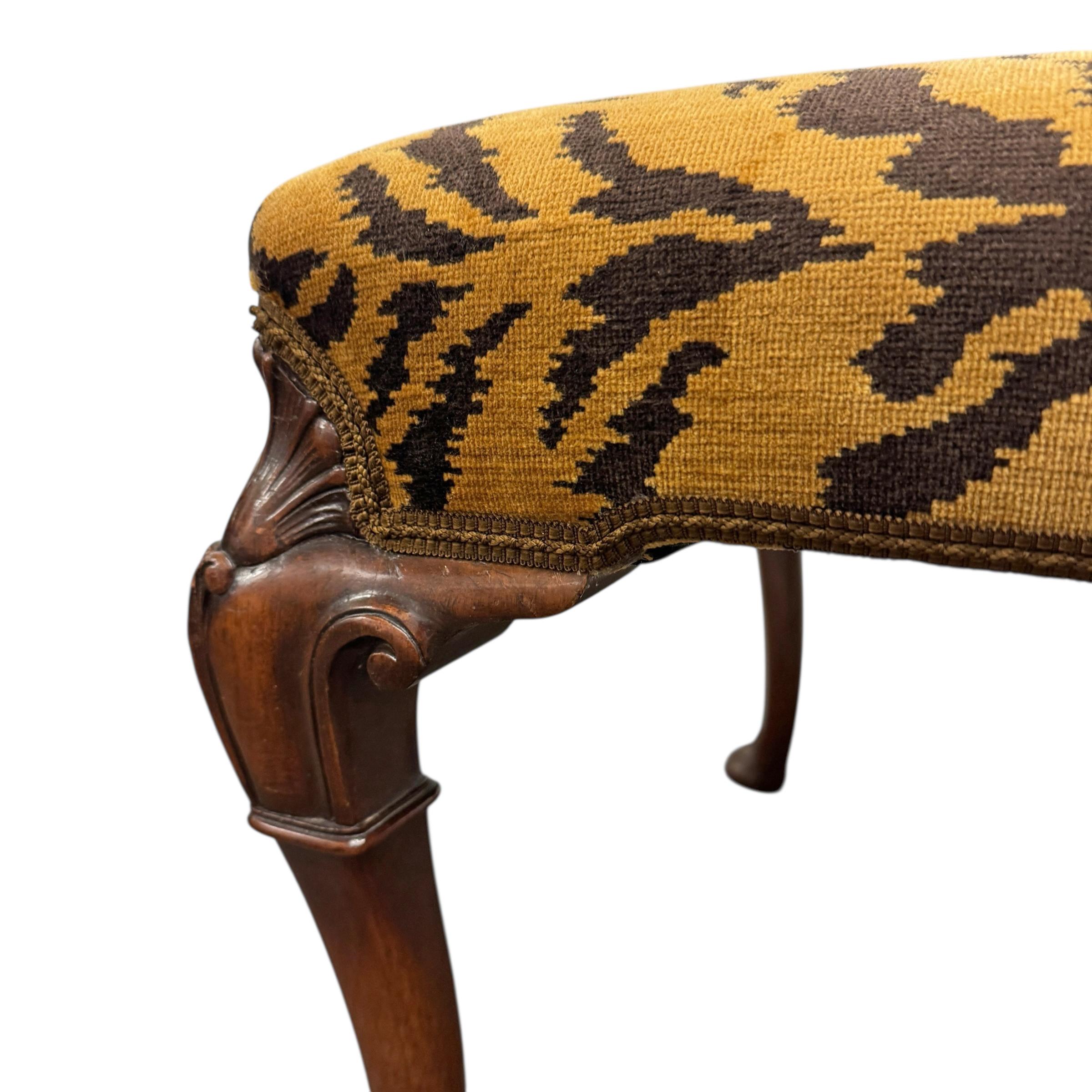 Banc de style Chippendale en acajou anglais du 19e siècle en vente 6