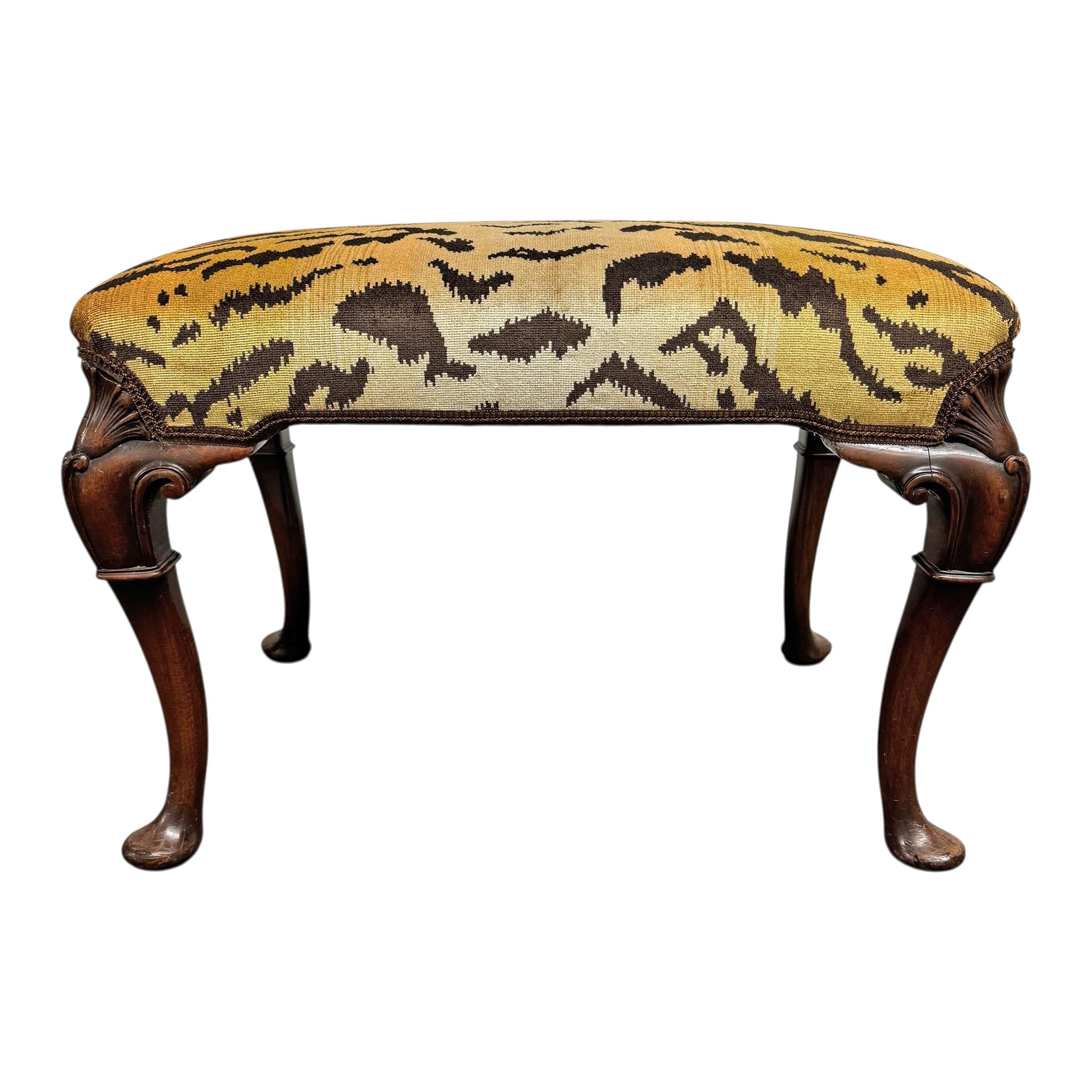 Anglais Banc de style Chippendale en acajou anglais du 19e siècle en vente