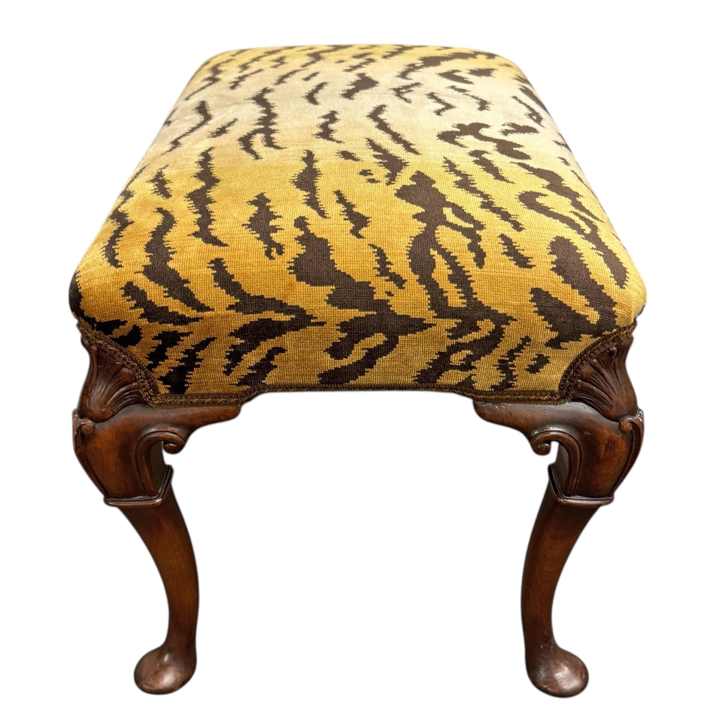 Banc de style Chippendale en acajou anglais du 19e siècle en vente 1