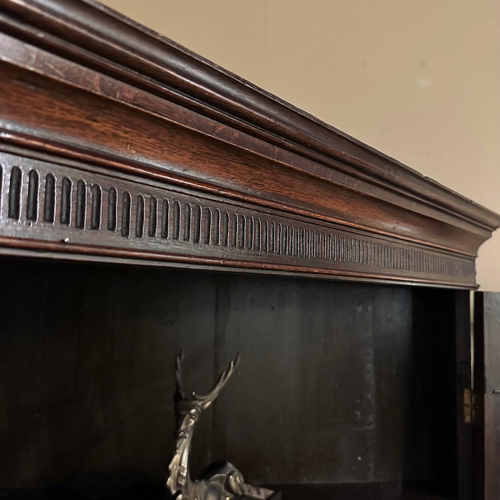 19th Century English Mahogany Corner Bookcase ~ Curio Cabinet For Sale 5