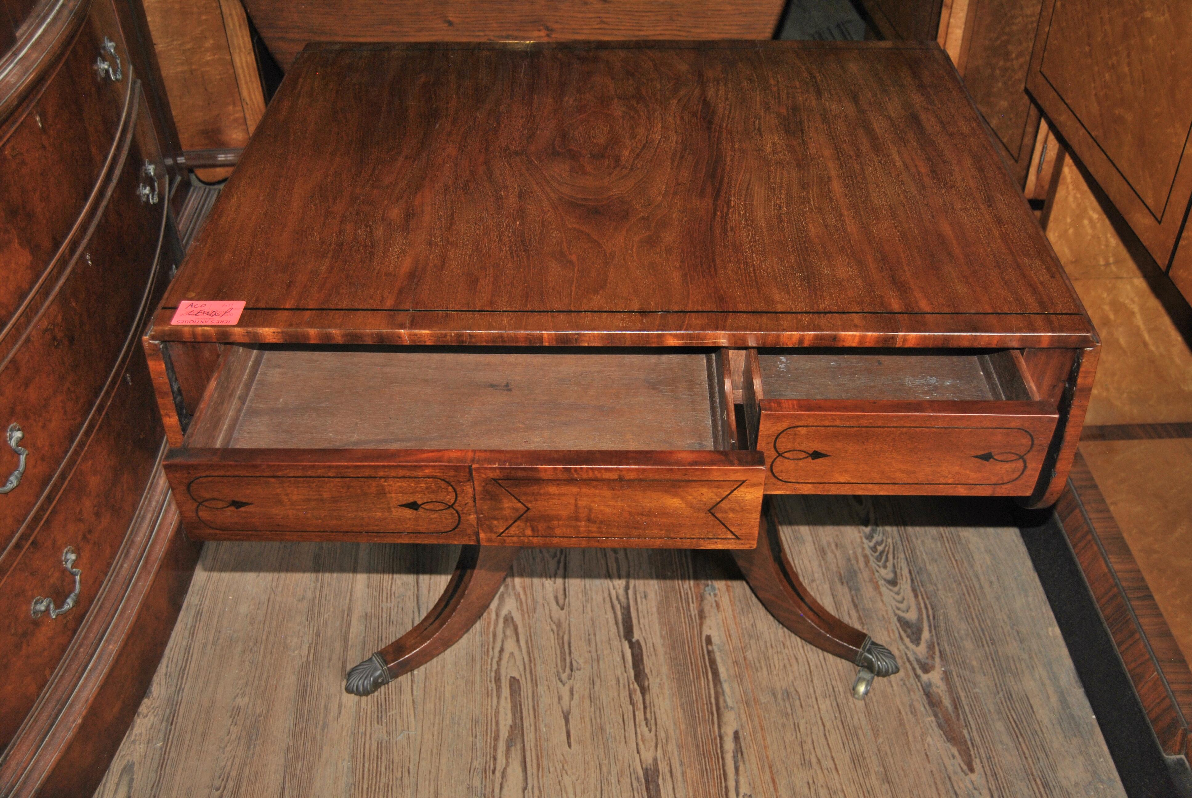 19th Century English Mahogany Drop Leaf Sofa Table For Sale 3