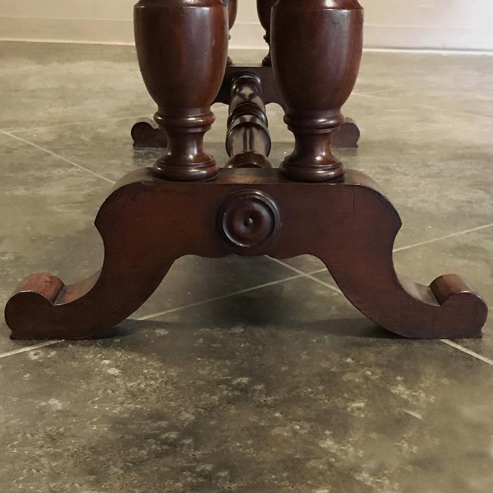 19th Century English Mahogany Gateleg Drop Leaf Table, ca. 1880 For Sale 5