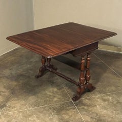 19th Century English Mahogany Gateleg Drop Leaf Table, ca. 1880