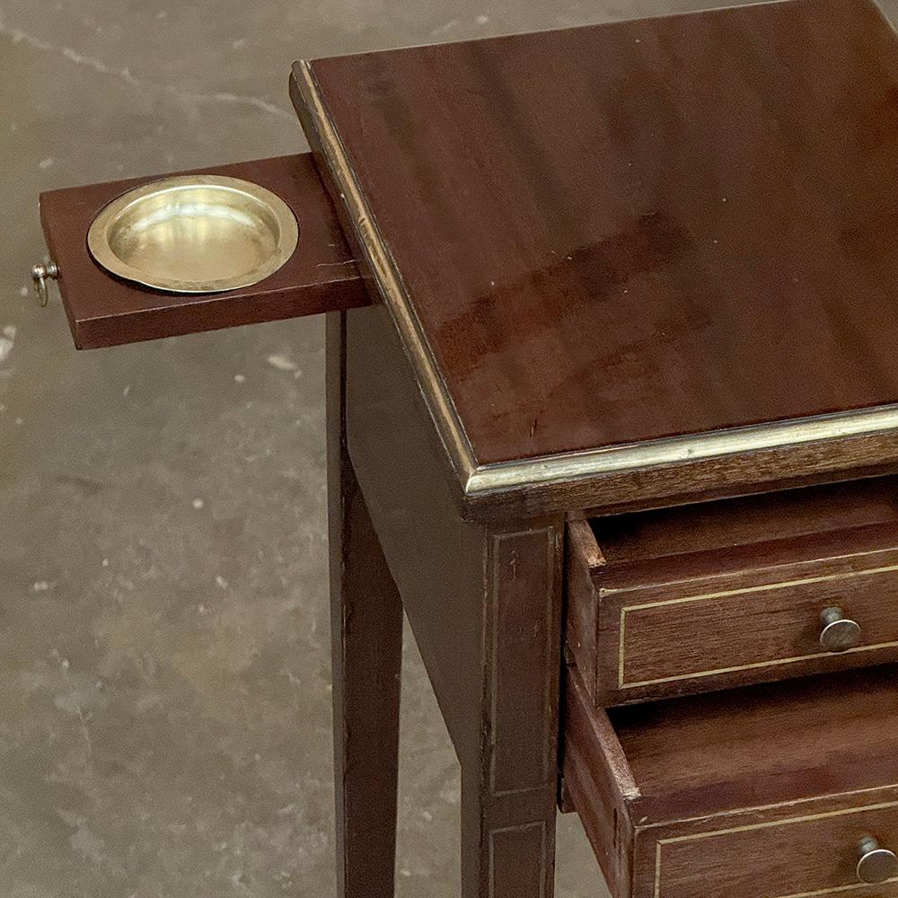 Table d'appoint pour gentilhomme en acajou anglais du 19e siècle en vente 5