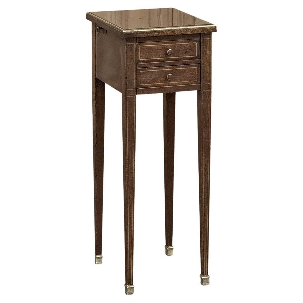 Table d'appoint pour gentilhomme en acajou anglais du 19e siècle en vente
