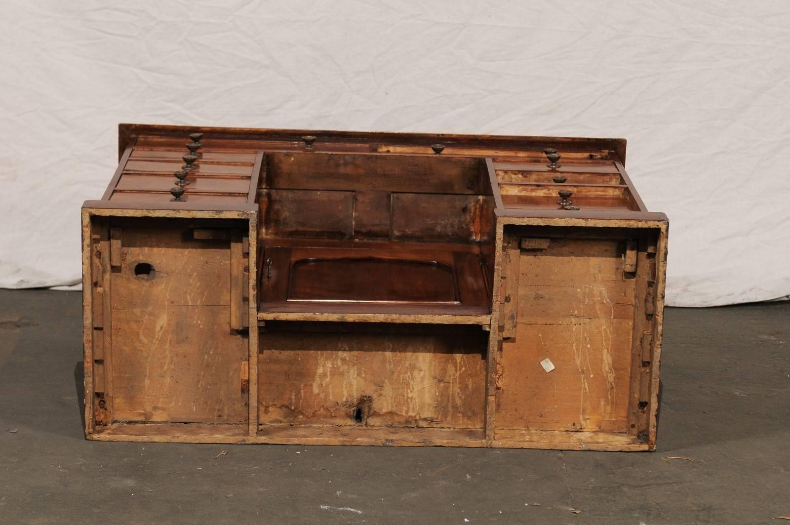 19th Century English Mahogany Knee-Hole Desk, Leather Top For Sale 6