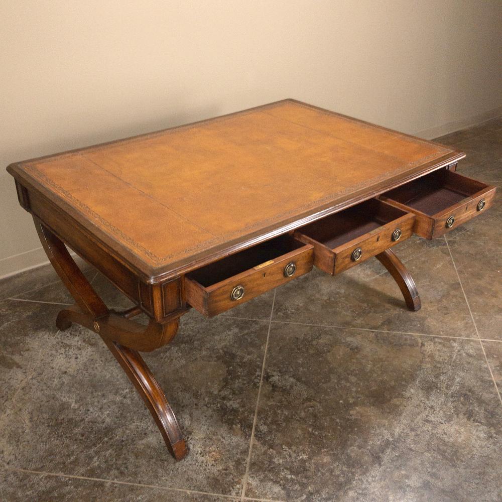 19th Century English Mahogany Leather Top Desk In Good Condition In Dallas, TX