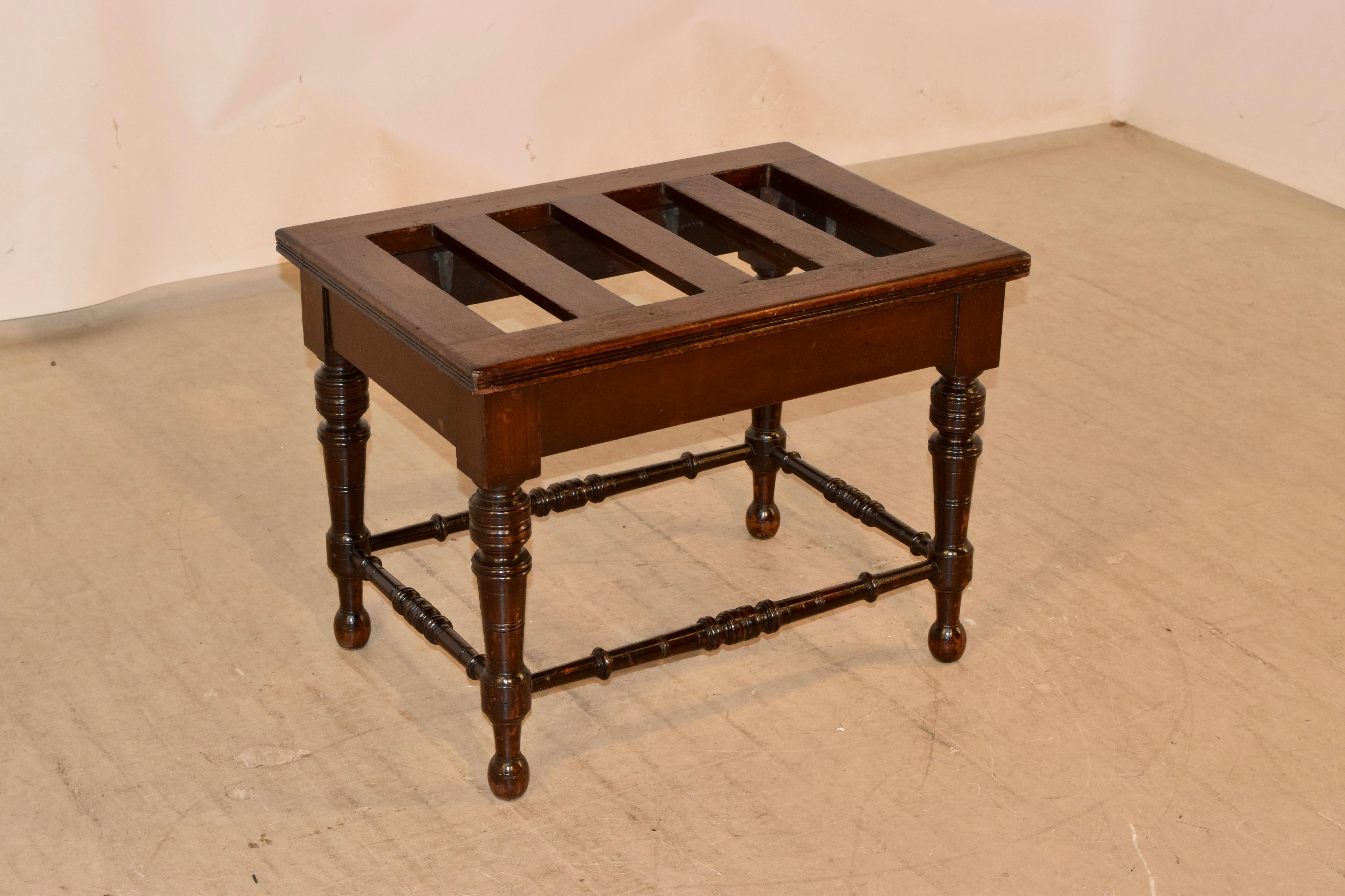 Victorian 19th Century English Mahogany Luggage Stand For Sale