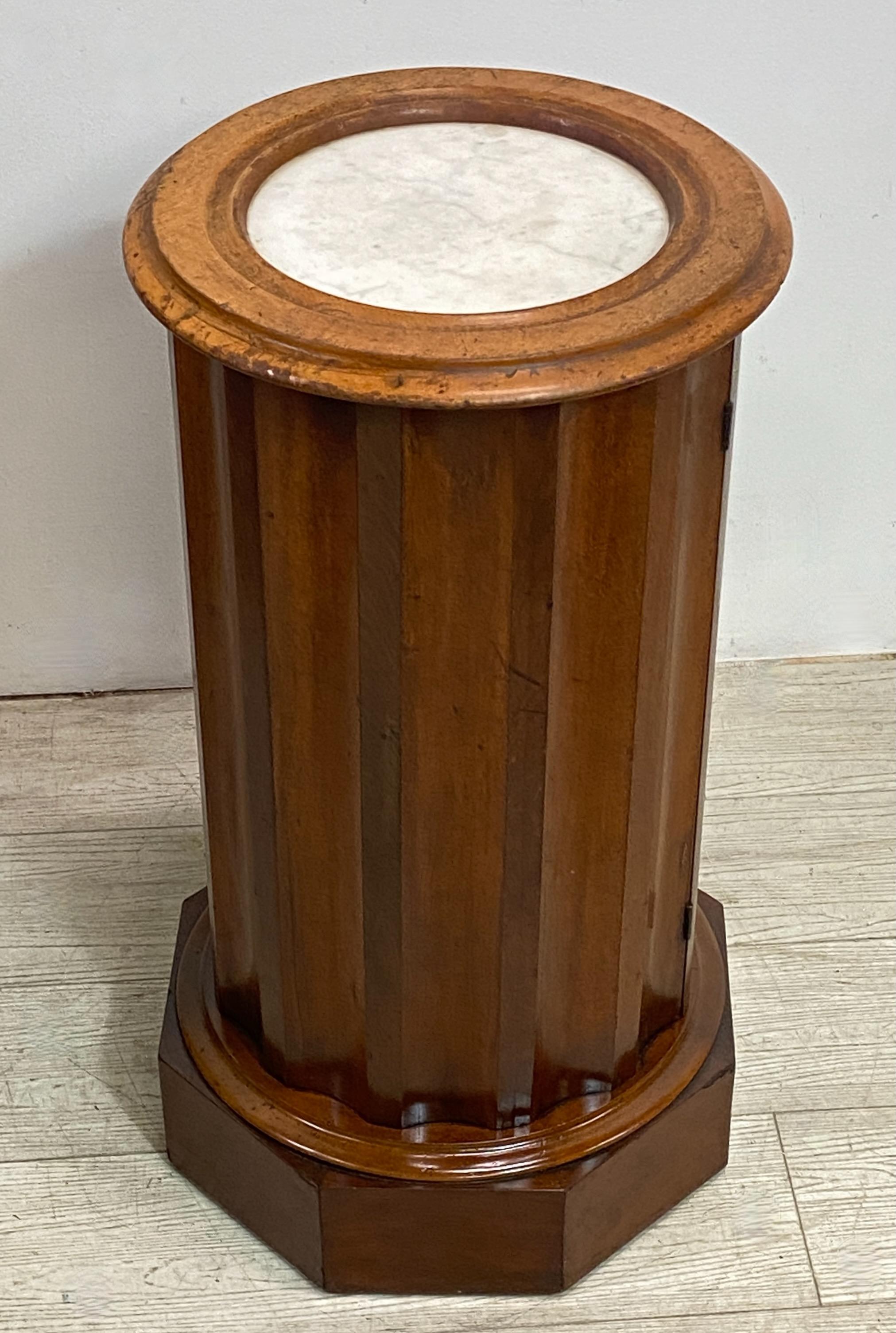 Regency Table de commode de chevet en acajou anglais du 19e siècle en vente