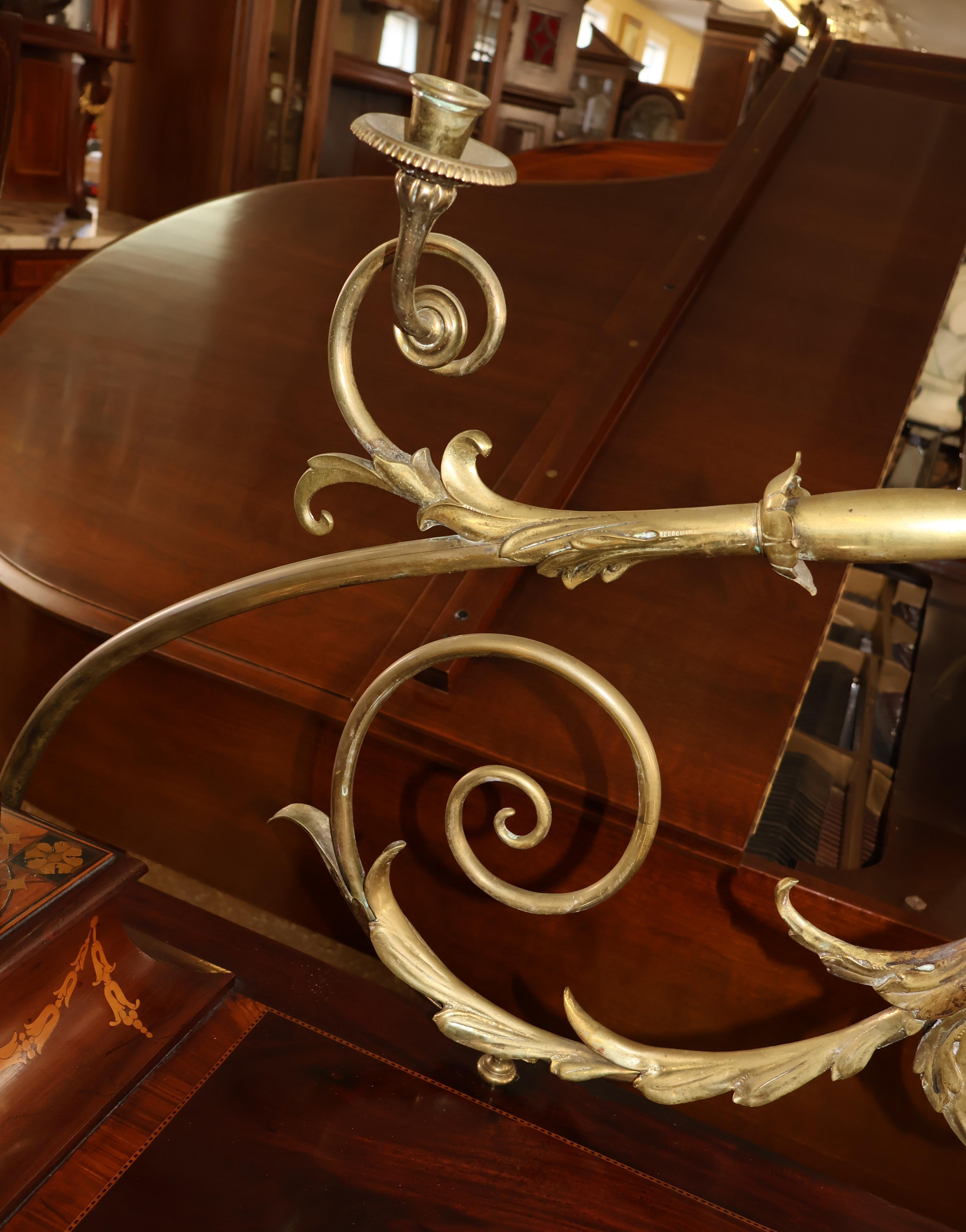 Credenza inglese del XIX secolo in mogano e legno satinato intarsiato con cassette portacoltelli in vendita 12