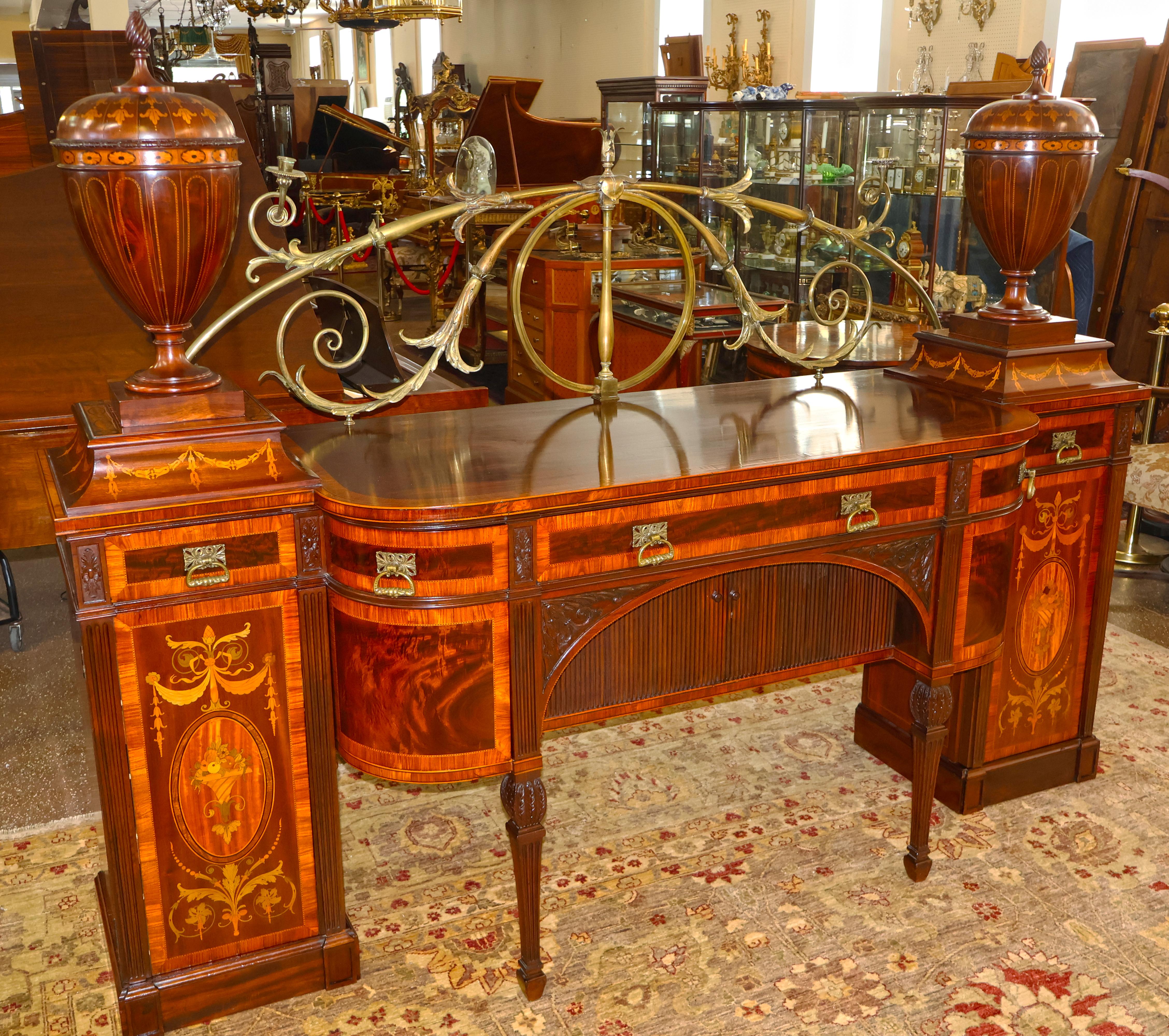 Stile Adam Credenza inglese del XIX secolo in mogano e legno satinato intarsiato con cassette portacoltelli in vendita