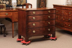 19th Century English Mahogany Serpentine Chest of Drawers with 4 Drawers