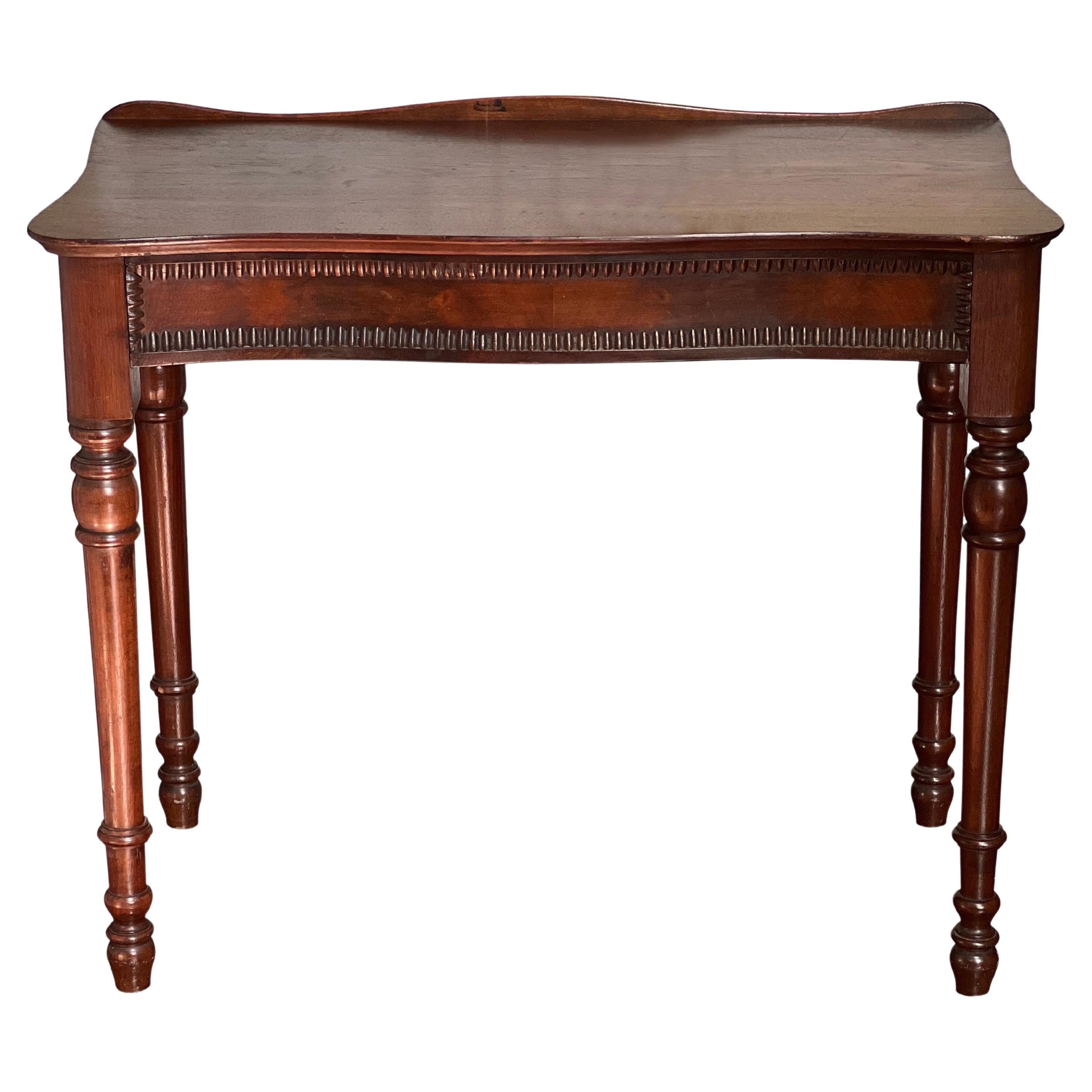 19th Century English Mahogany Serpentine Writing Desk with Single Drawer For Sale