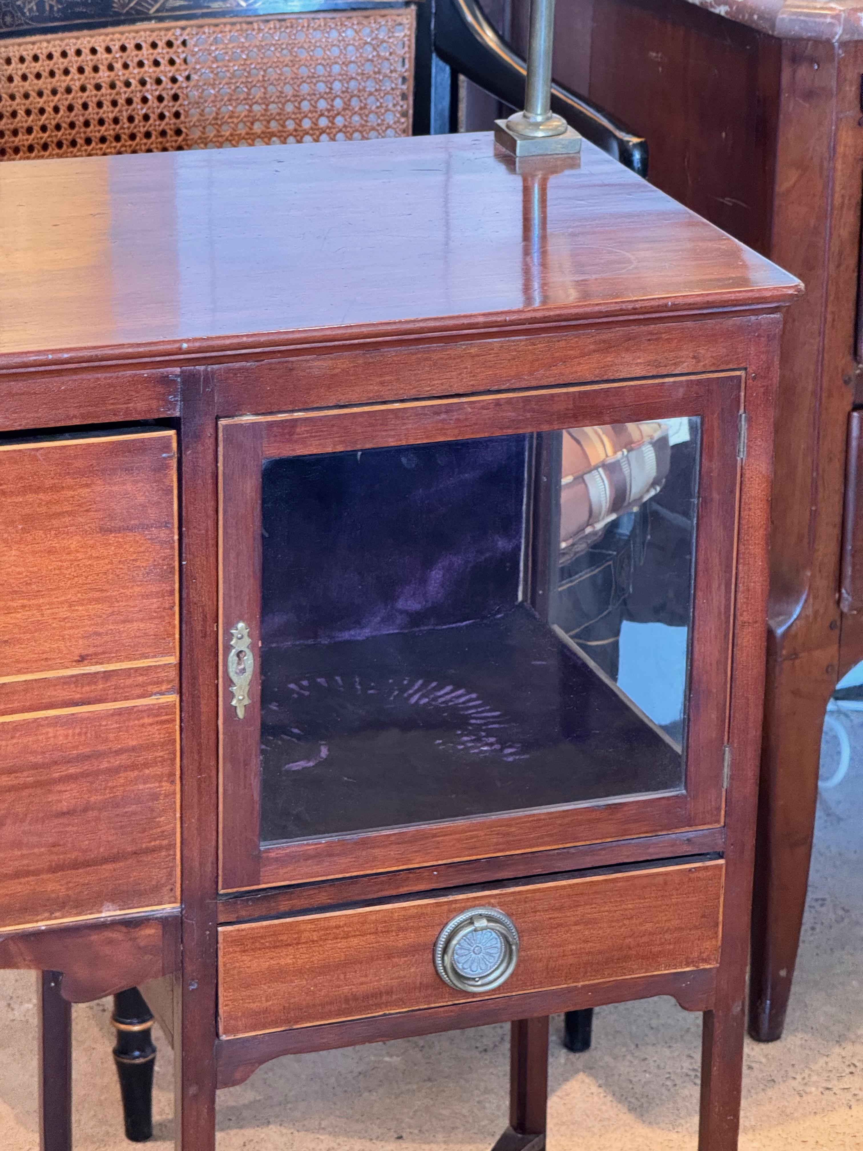 Ottone Server in mogano inglese del XIX secolo in vendita