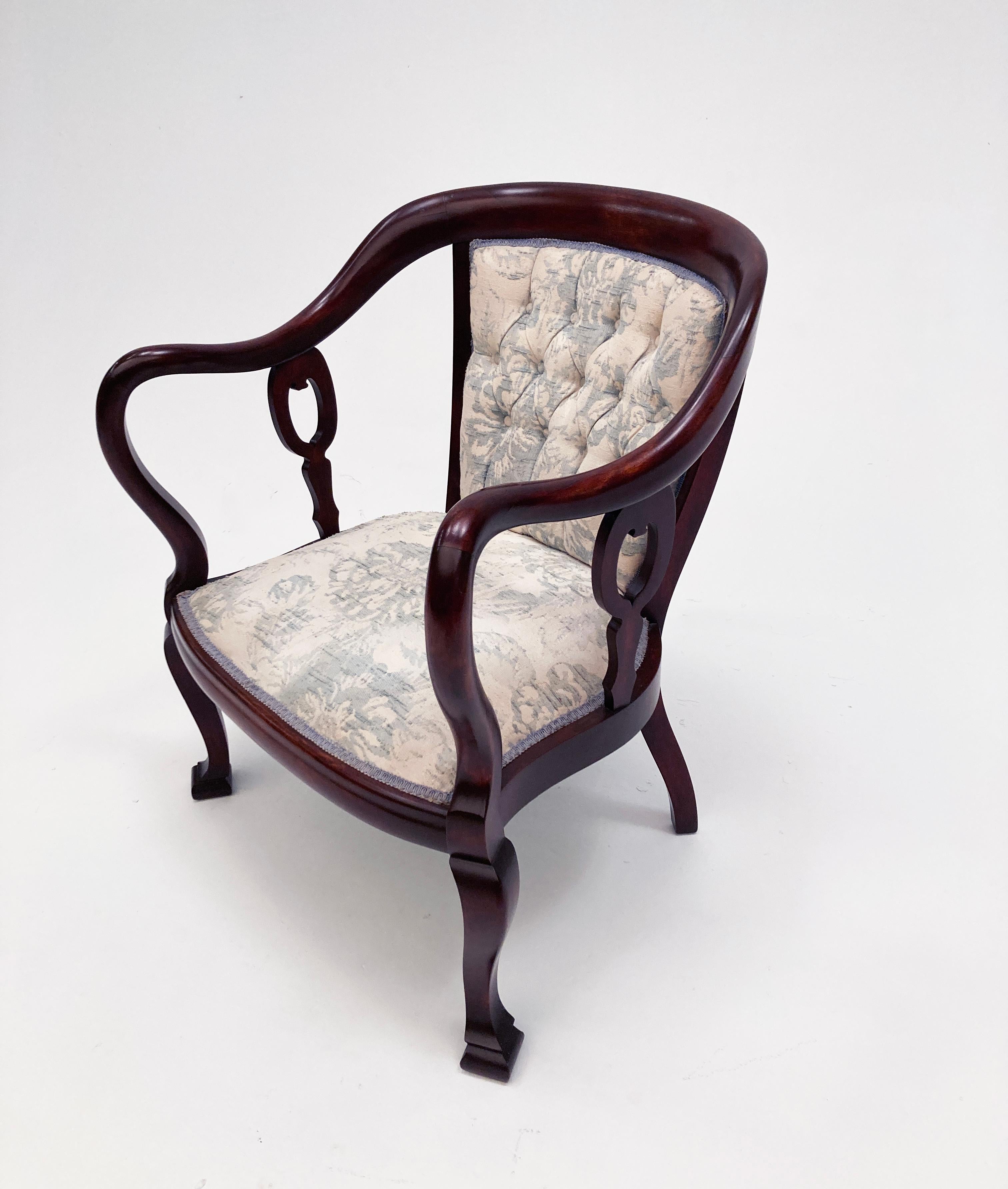 Ensemble de trois canapés, chaises et fauteuils à bascule en acajou anglais du XIXe siècle  en vente 4