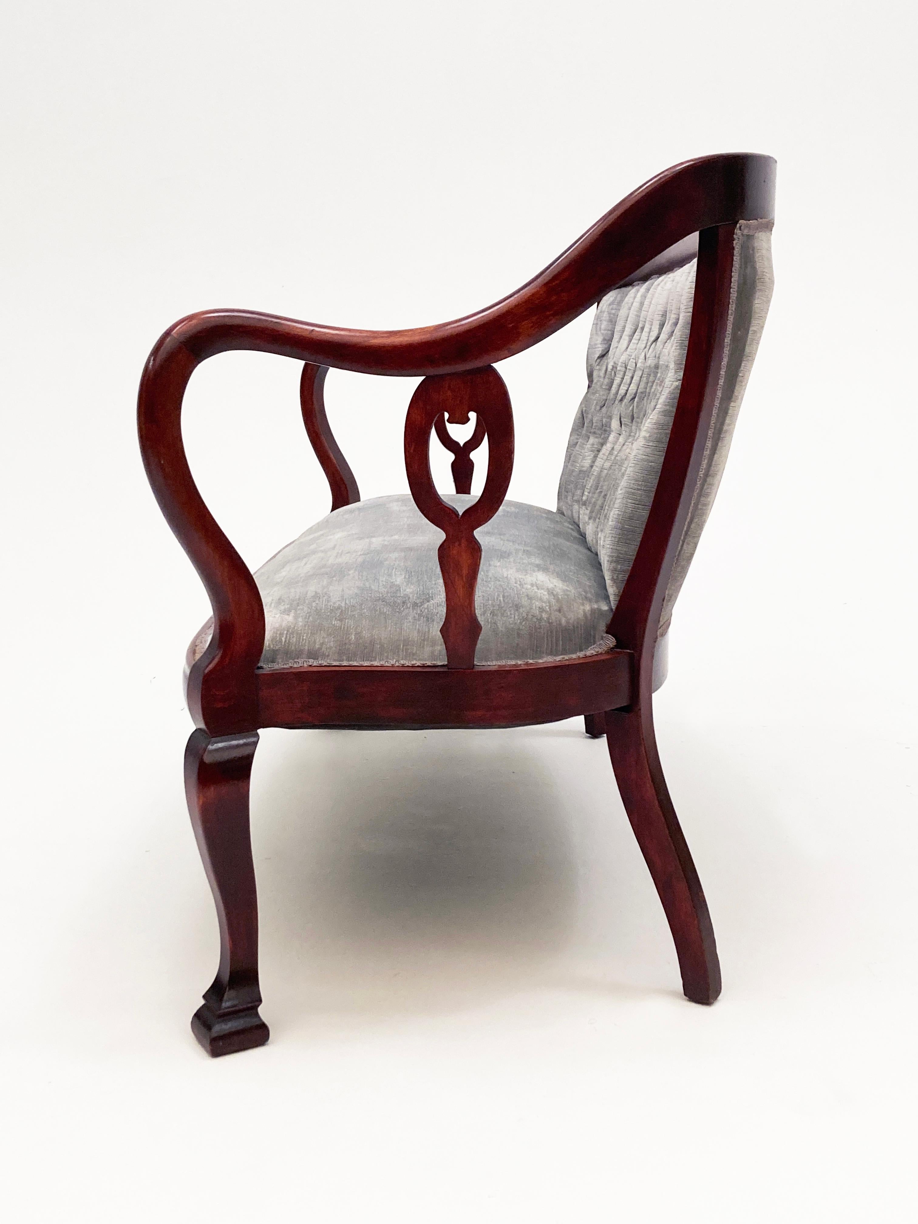 Anglais Ensemble de trois canapés, chaises et fauteuils à bascule en acajou anglais du XIXe siècle  en vente