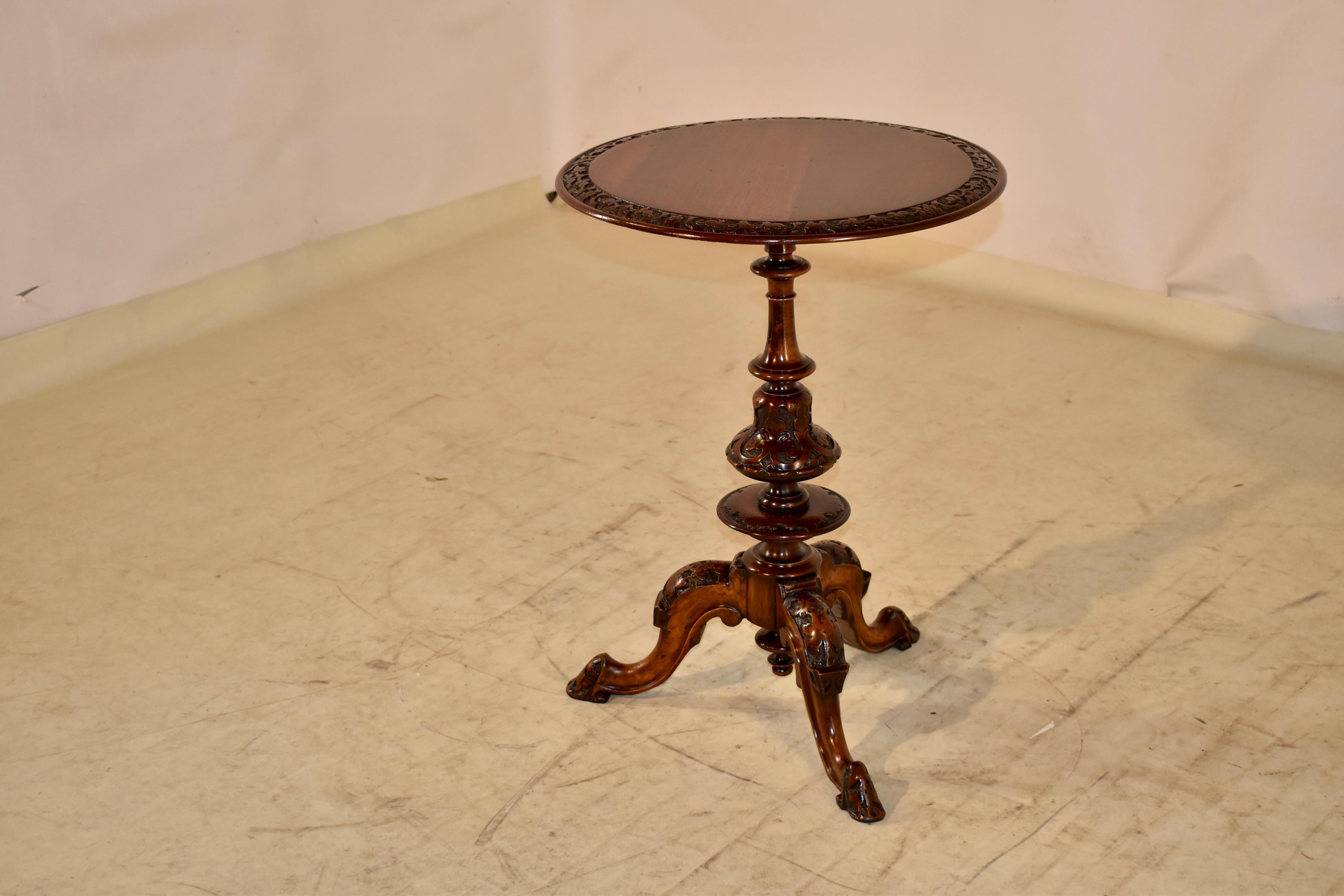 Turned 19th Century English Mahogany Side Table For Sale
