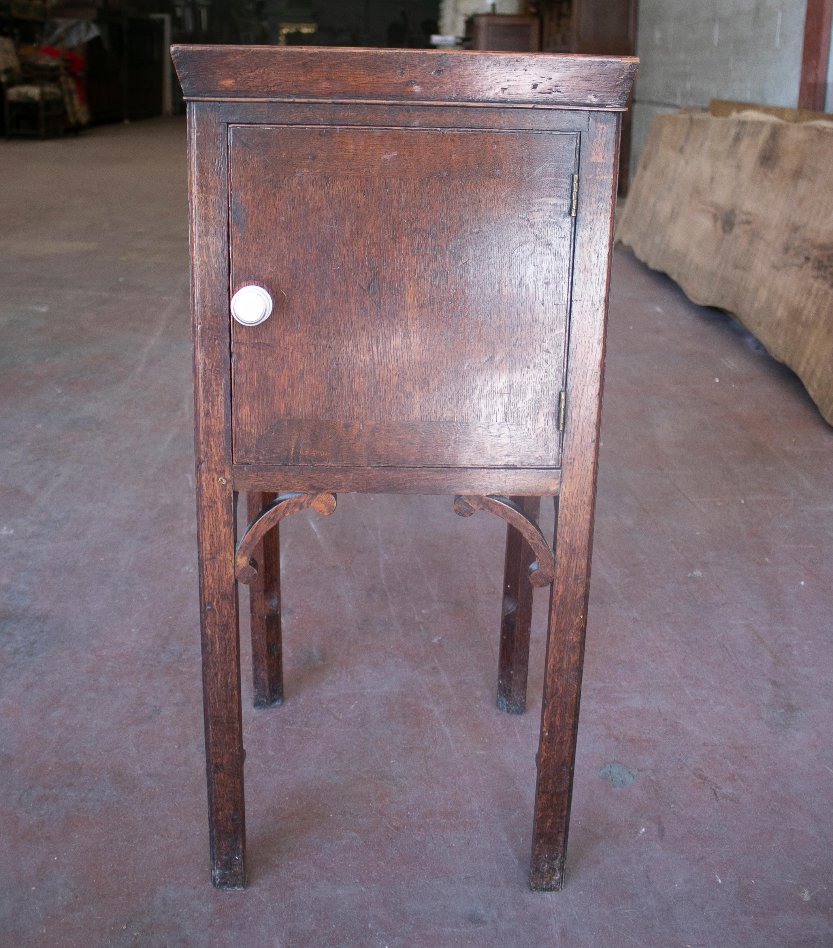 19th Century English Mahogany Side Table w/ Door For Sale 8