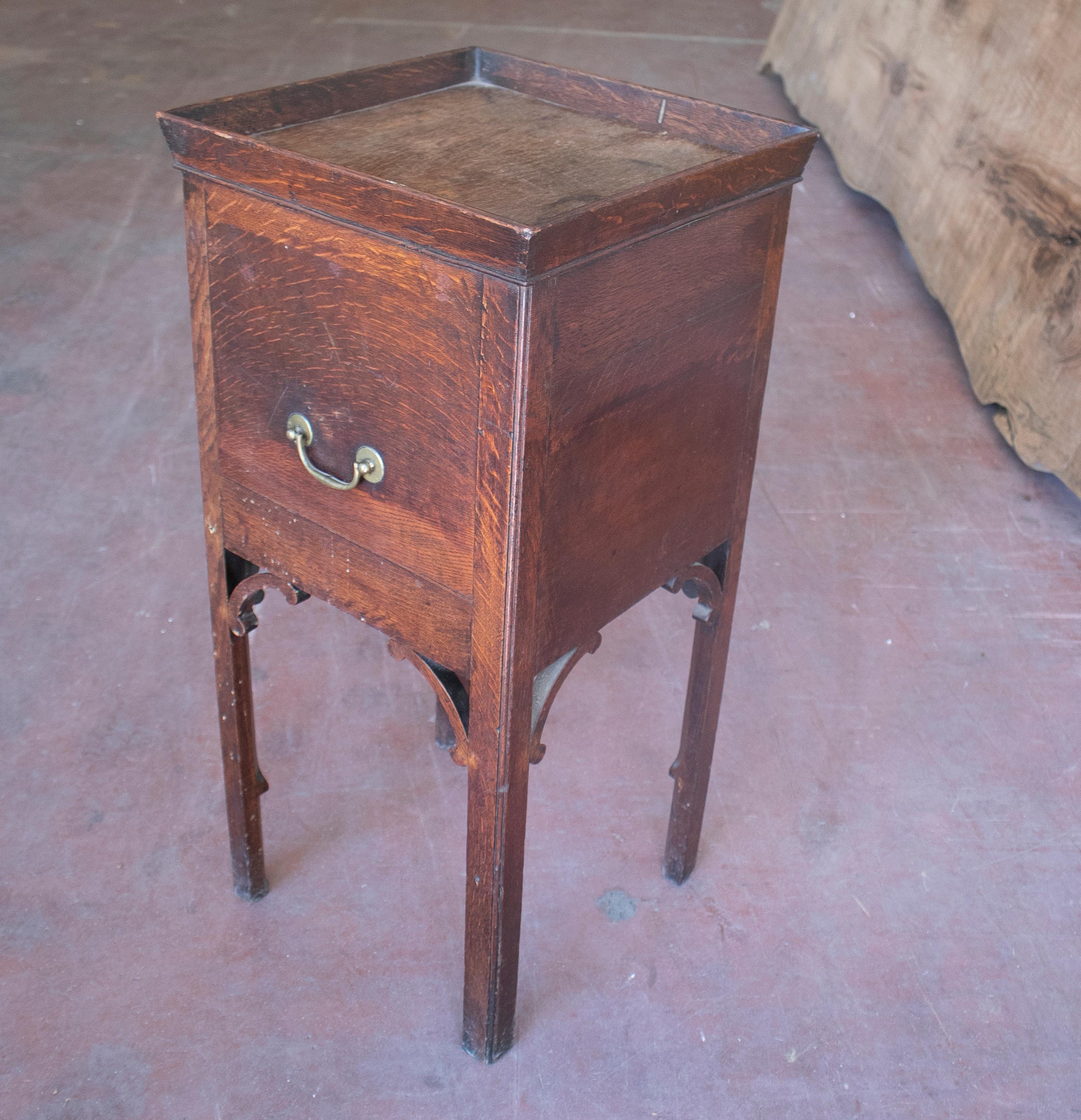 19th Century English Mahogany Side Table w/ Door For Sale 3