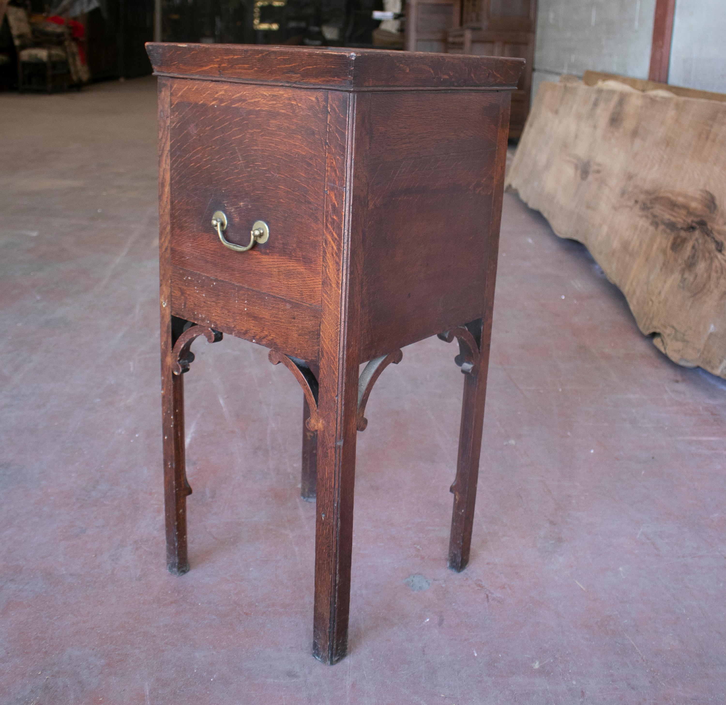 19th Century English Mahogany Side Table w/ Door For Sale 4