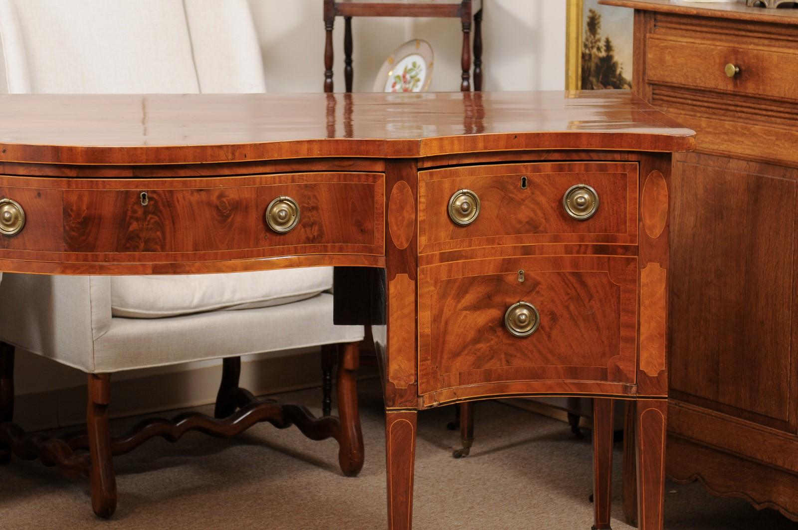 19th Century English Mahogany Sideboard w/ Serpentine Front For Sale 10