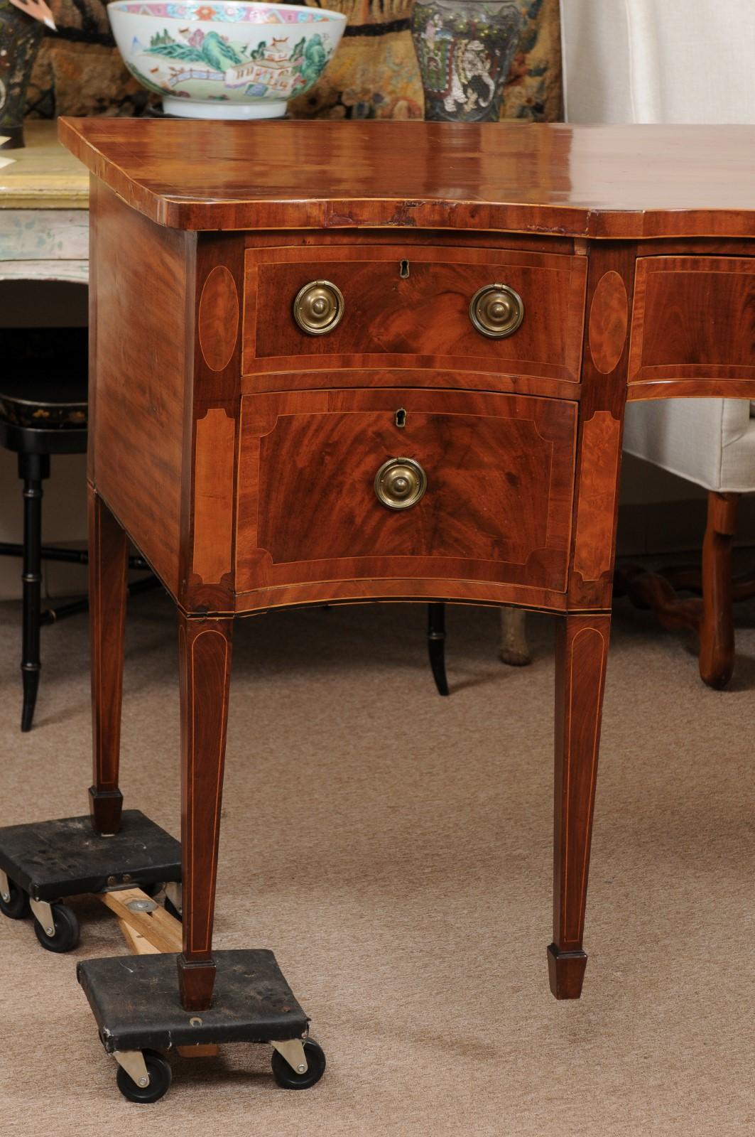 19th Century English Mahogany Sideboard w/ Serpentine Front For Sale 12