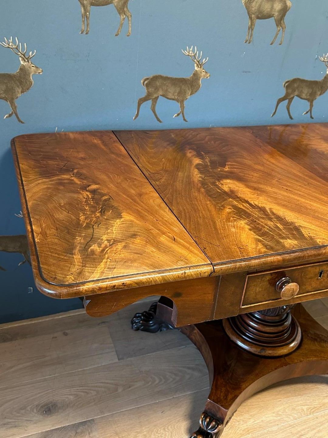 19th Century English mahogany sofa table. For Sale 3
