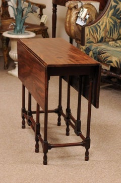 19th Century English Mahogany Spider Leg Drop-Leaf Table