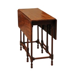 19th Century English Mahogany Spider Leg Drop-Leaf Table