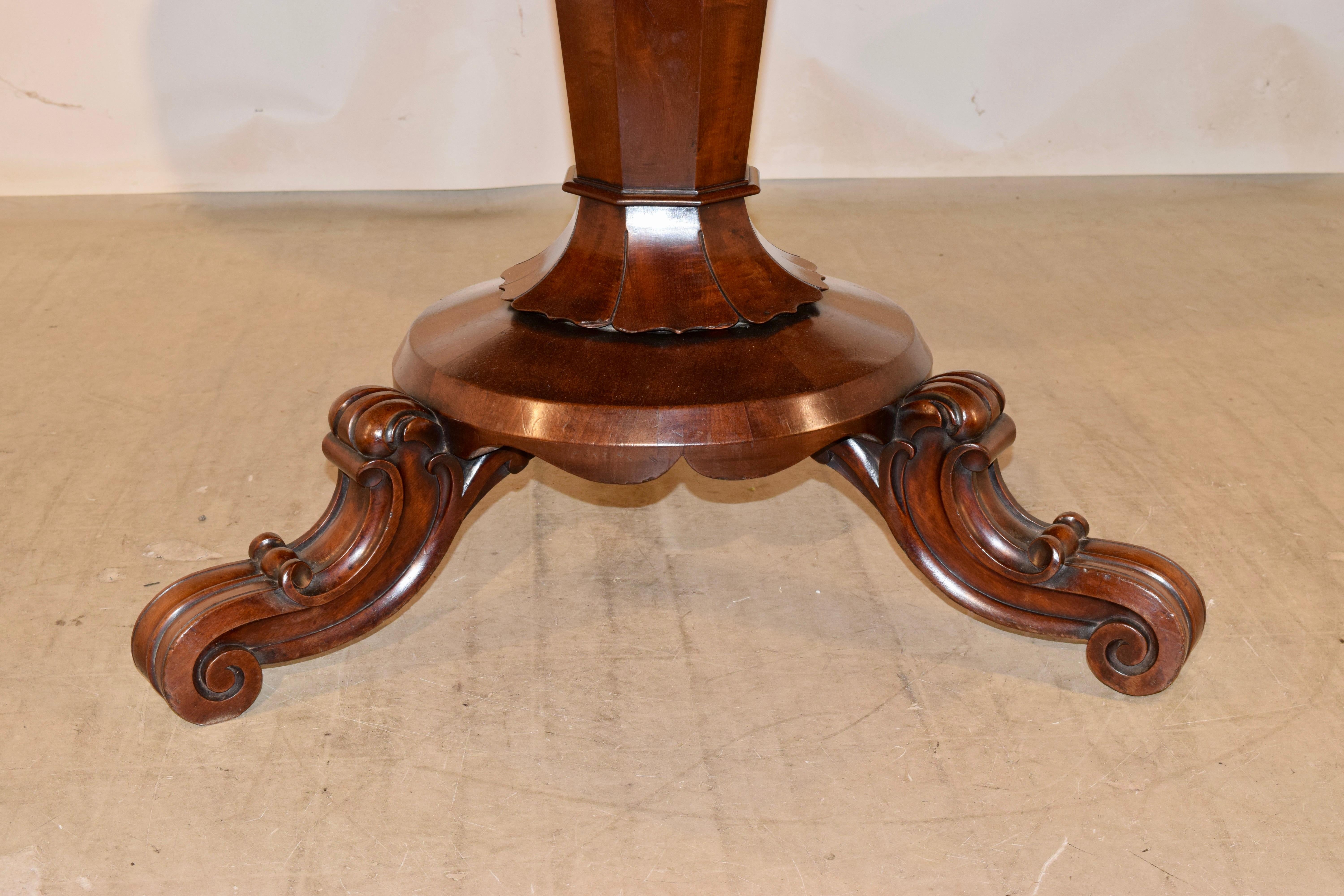 19th Century English Mahogany Tilt-Top Table For Sale 9