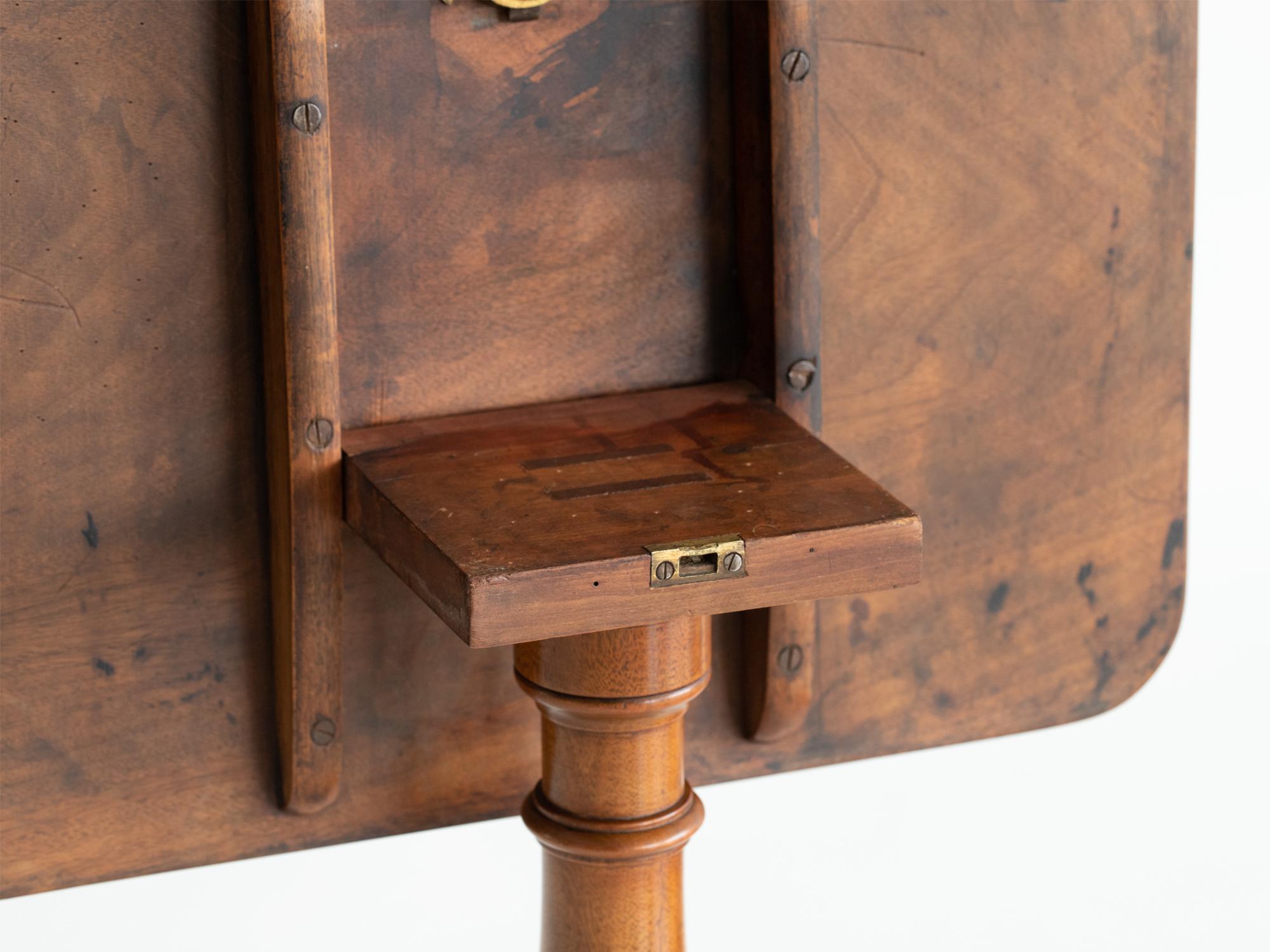 19th Century English Mahogany Tilt-Top Table For Sale 3