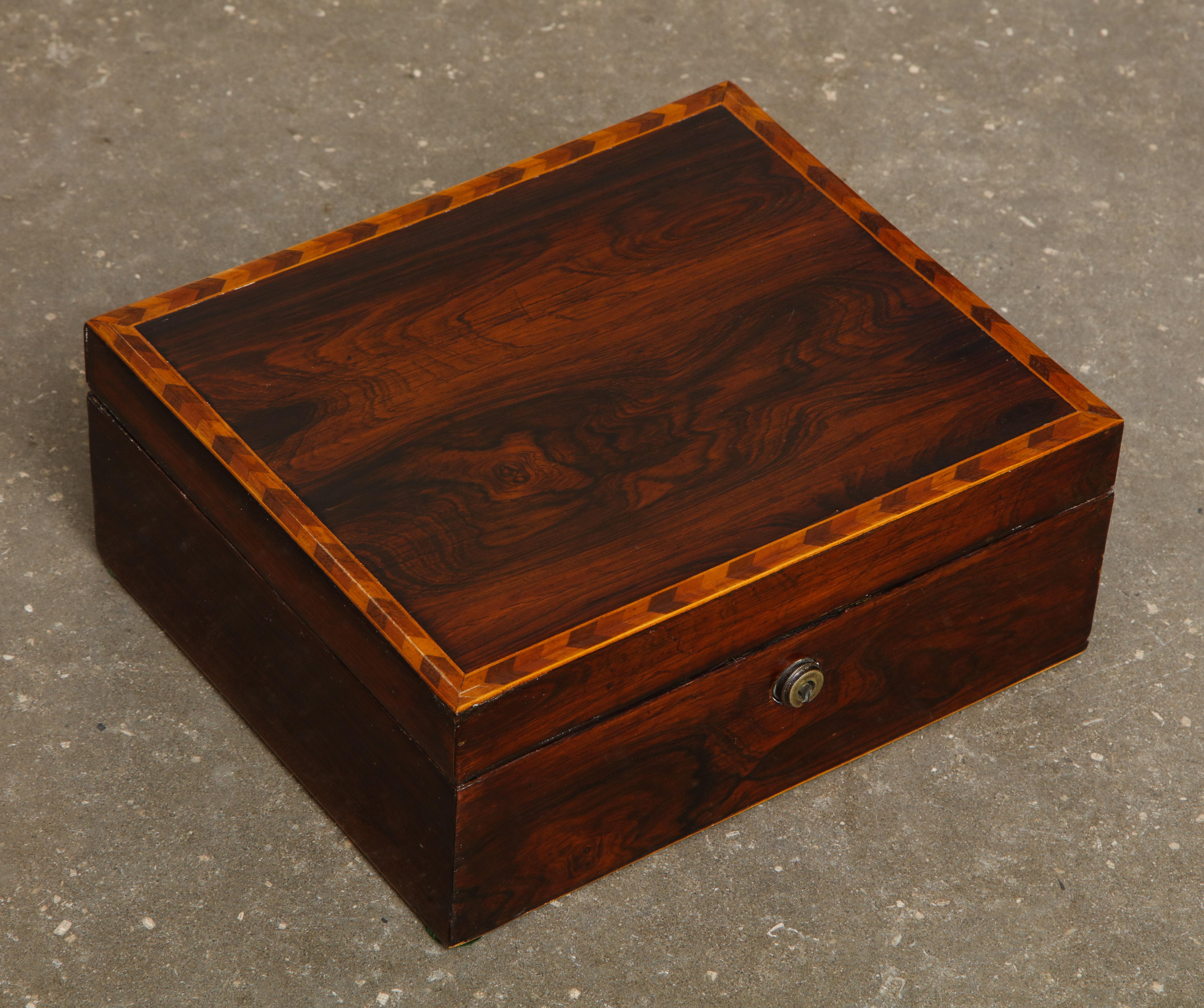 19th Century English Mahogany Trinket Box with Inlaid Border 1