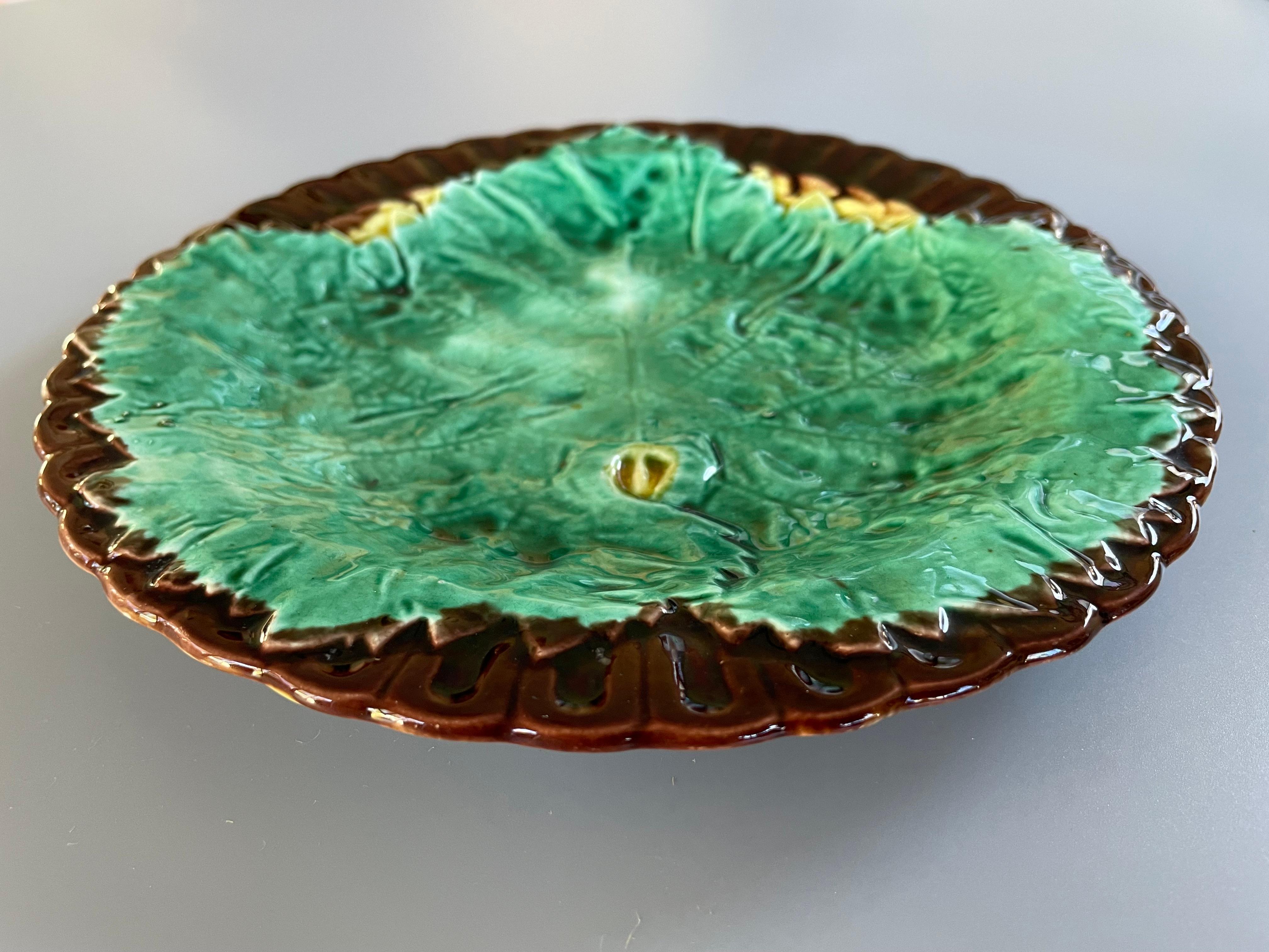 Beaux Arts 19th Century English Majolica Begonia Leaf Plate For Sale