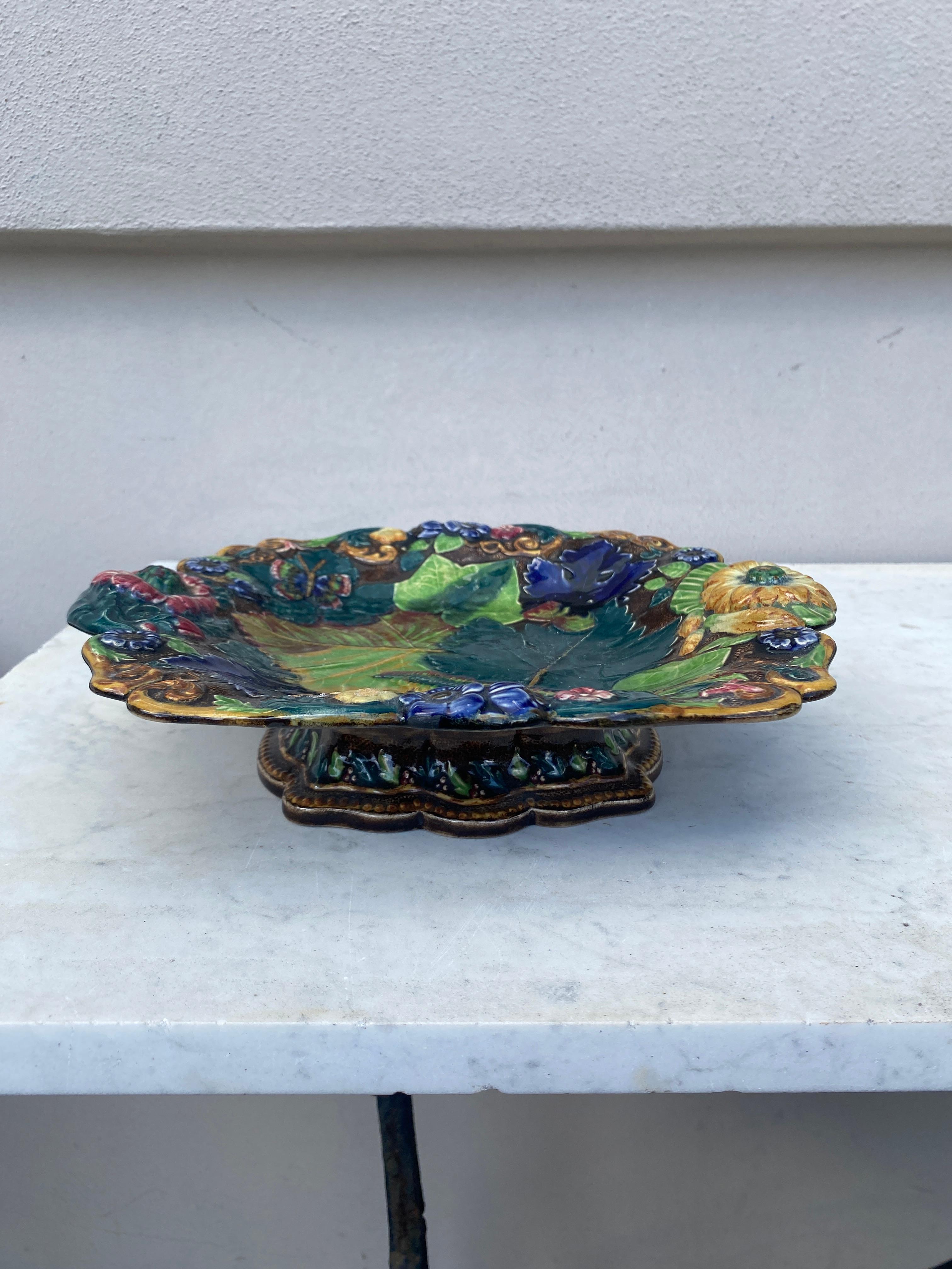 19th Century English Majolica Botanical Cake Stand 4