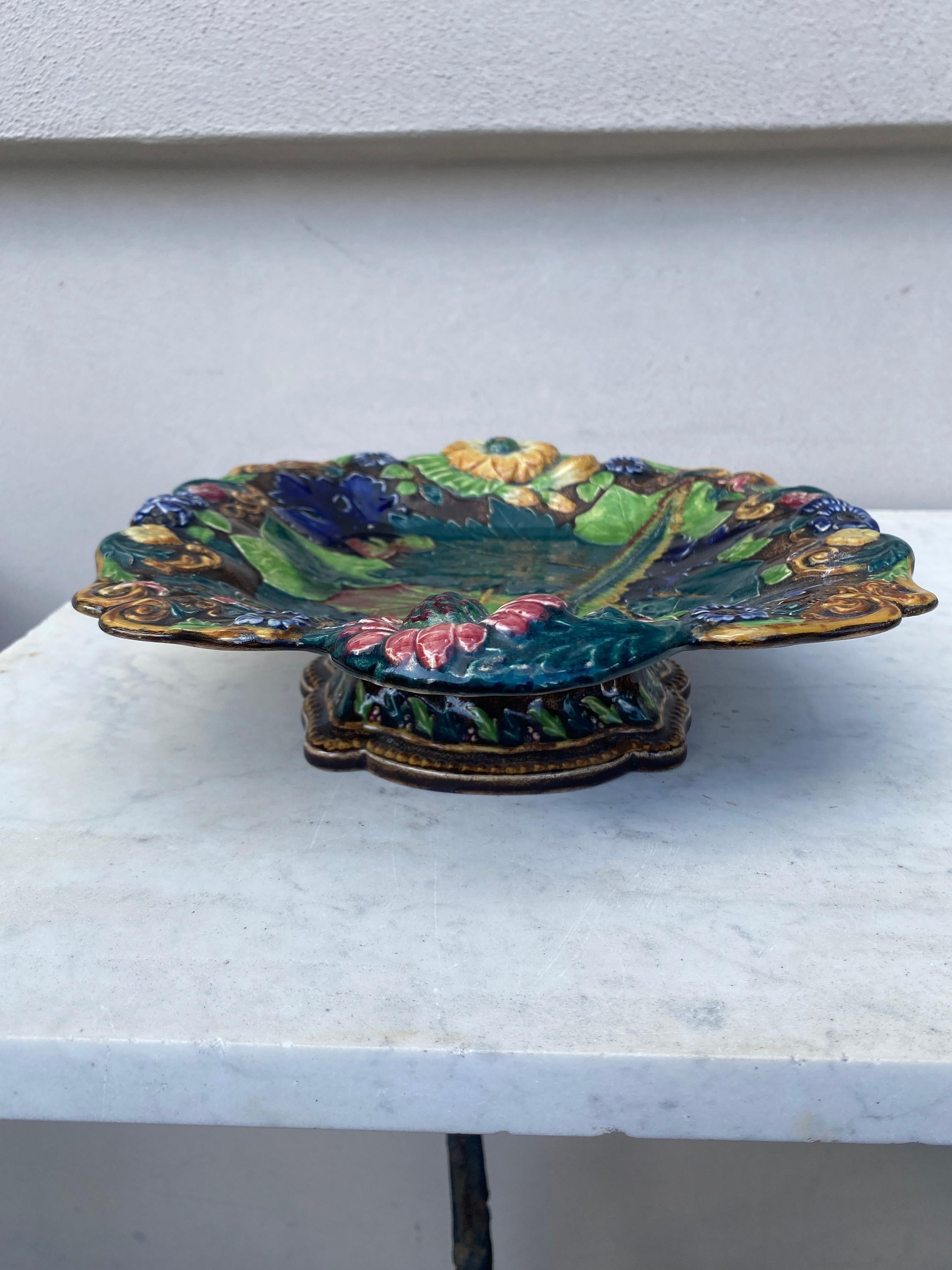 19th Century English Majolica Botanical Cake Stand 5