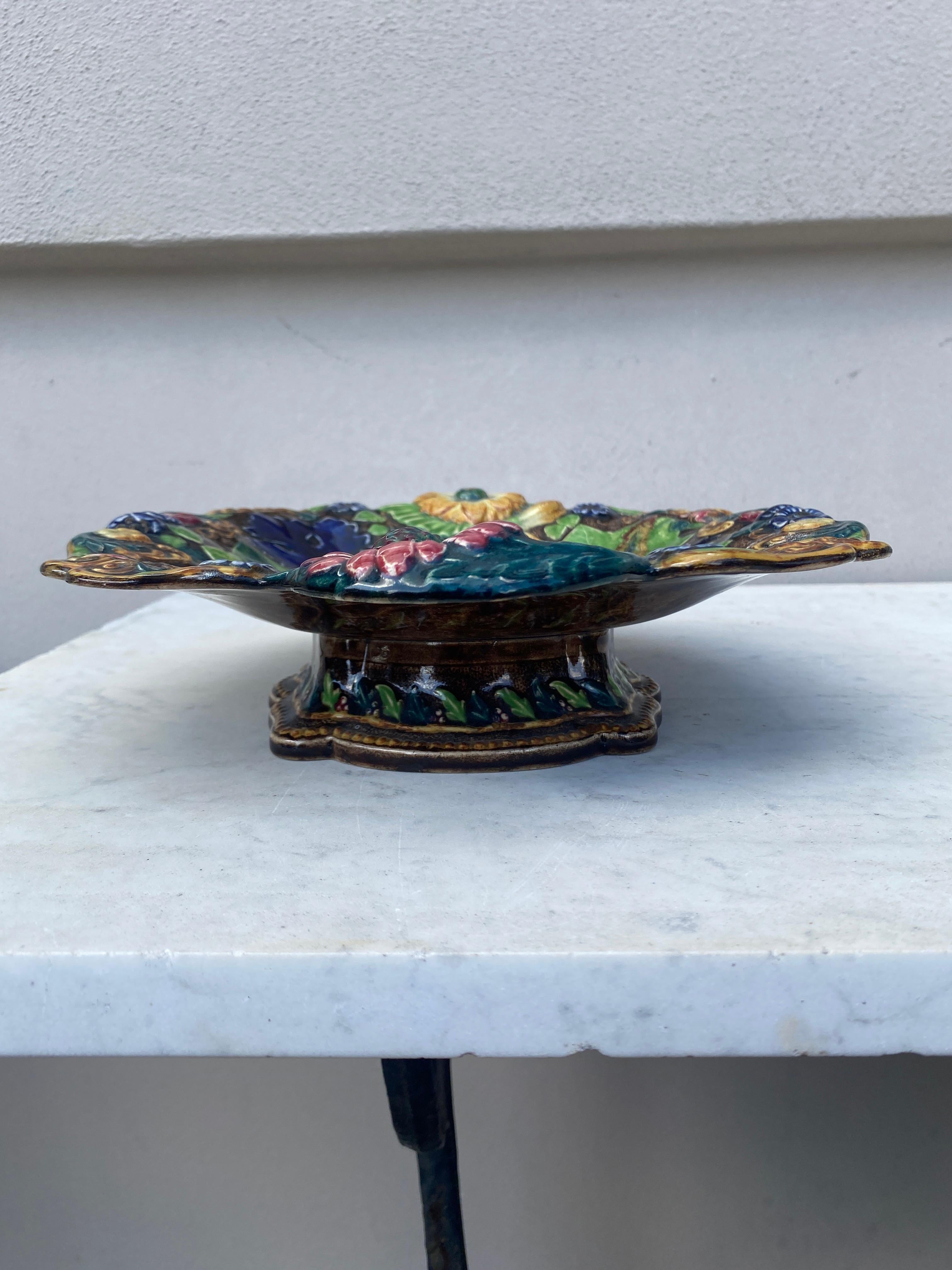 19th Century English Majolica Botanical Cake Stand 6