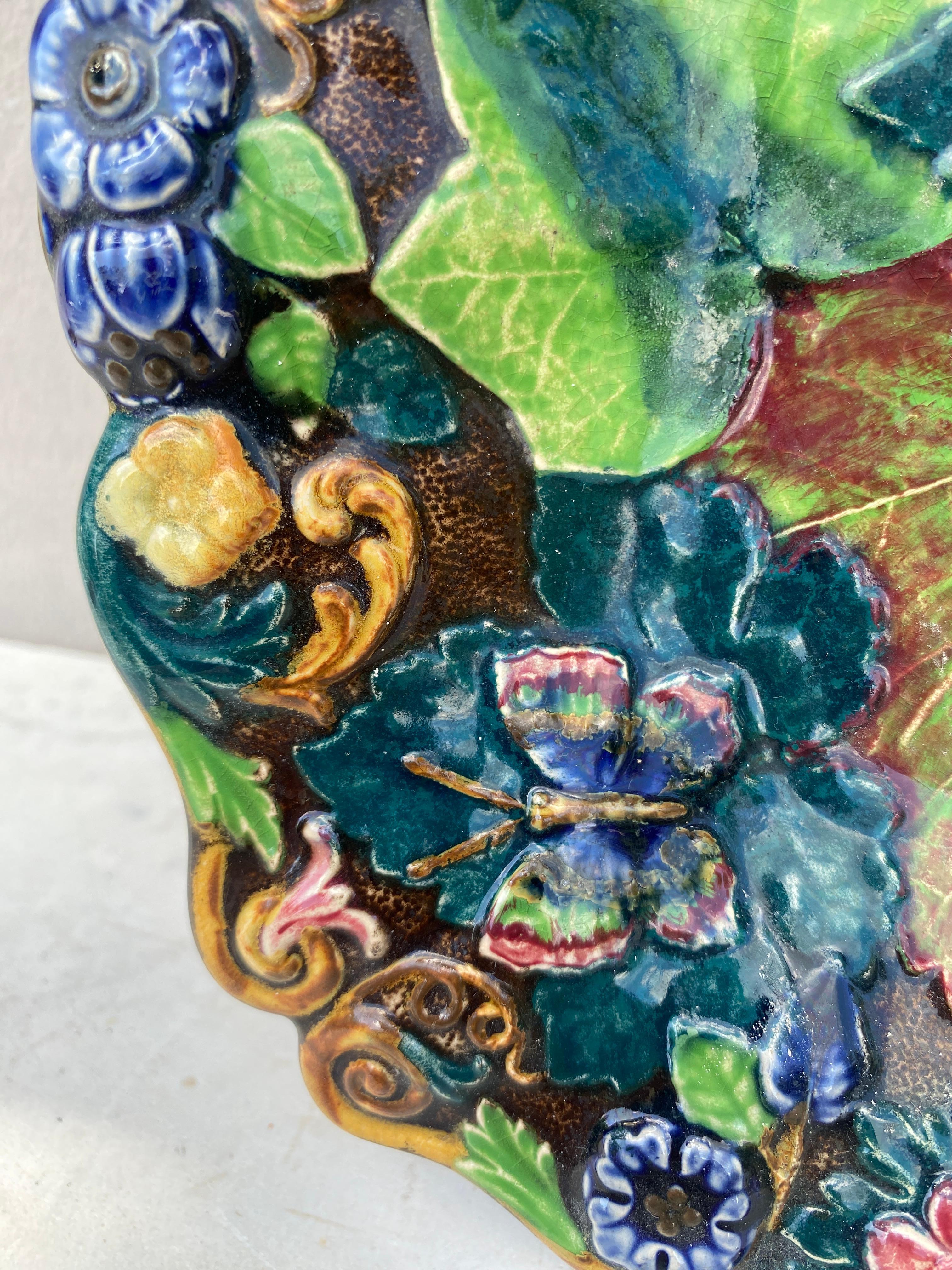 Late 19th Century 19th Century English Majolica Botanical Cake Stand