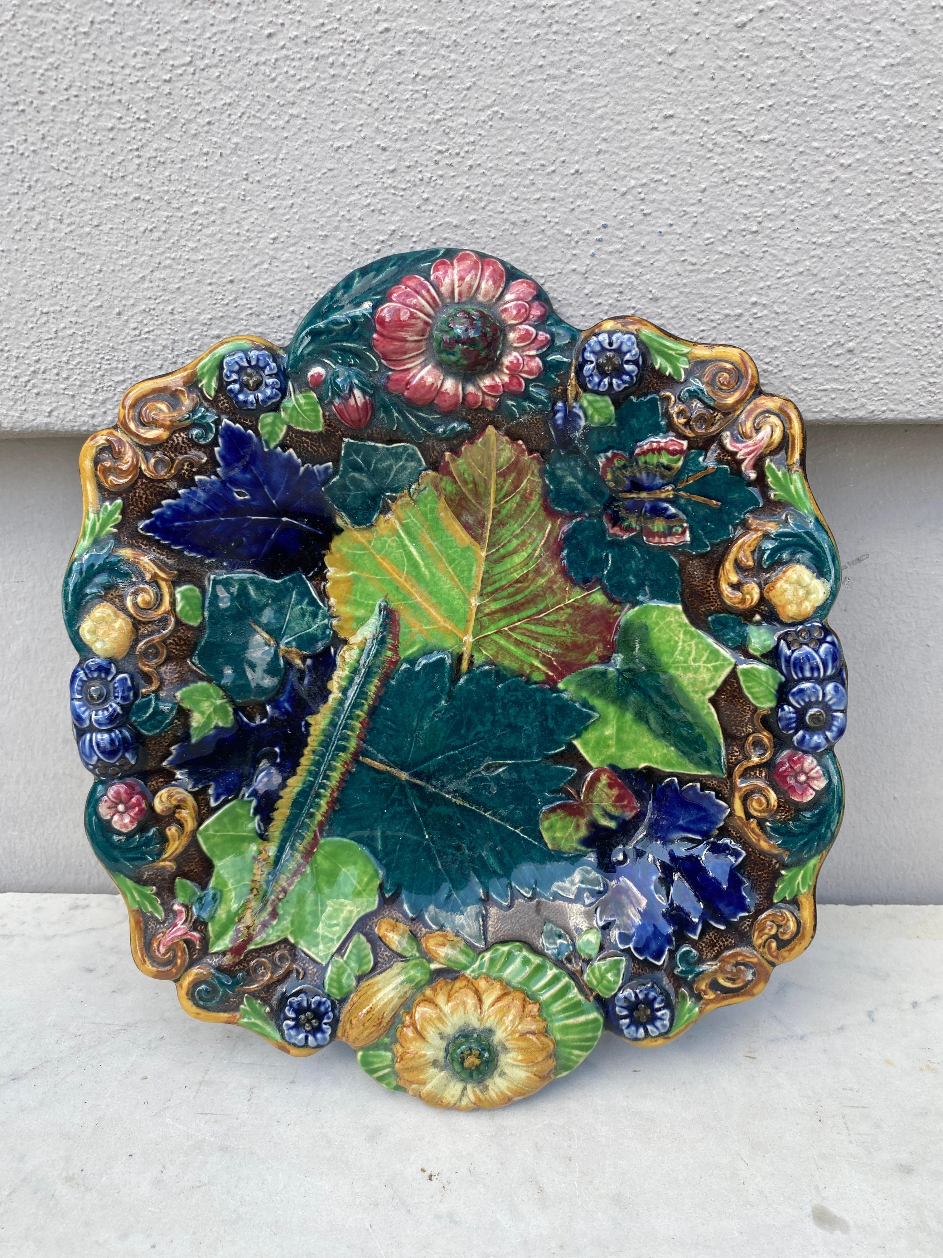 19th Century English Majolica Botanical Cake Stand 1