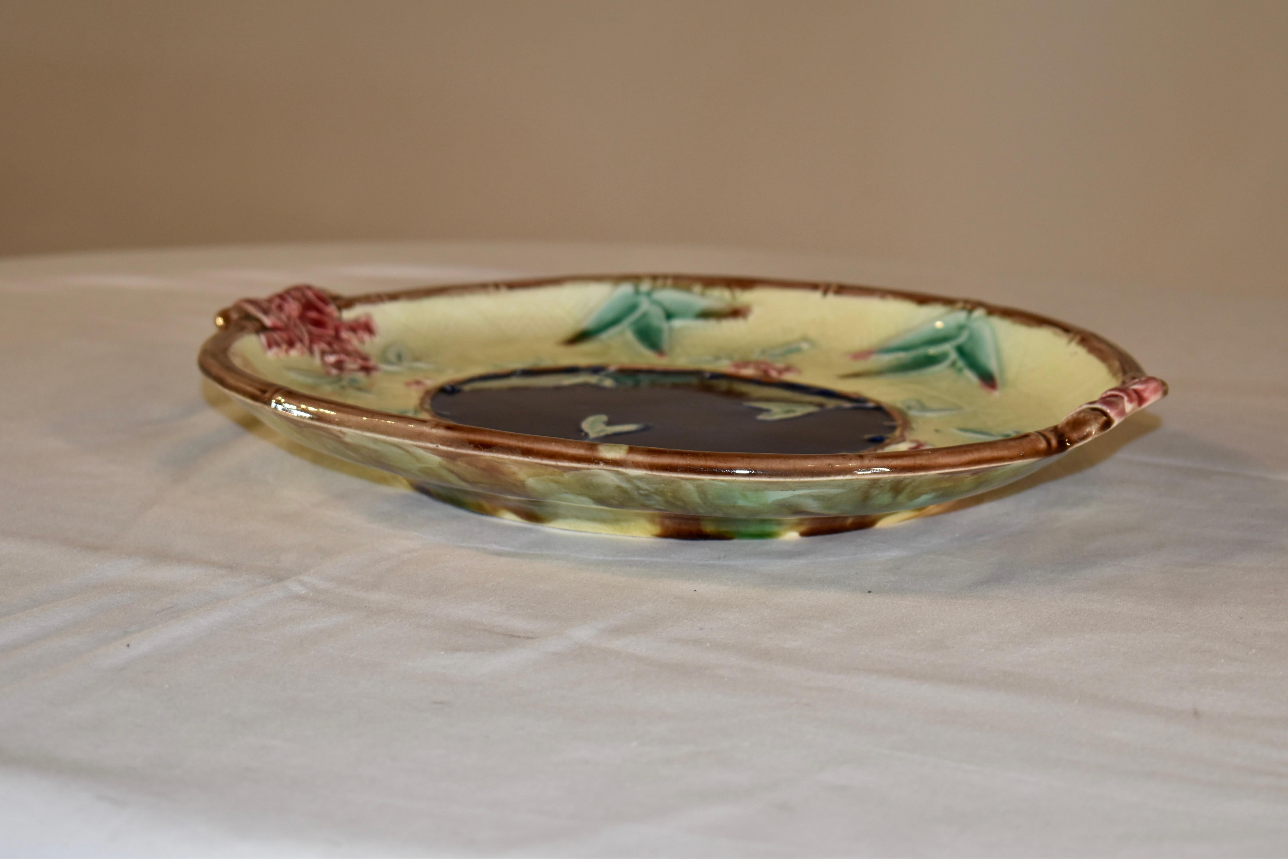 19th Century English Majolica Bread Tray For Sale 4