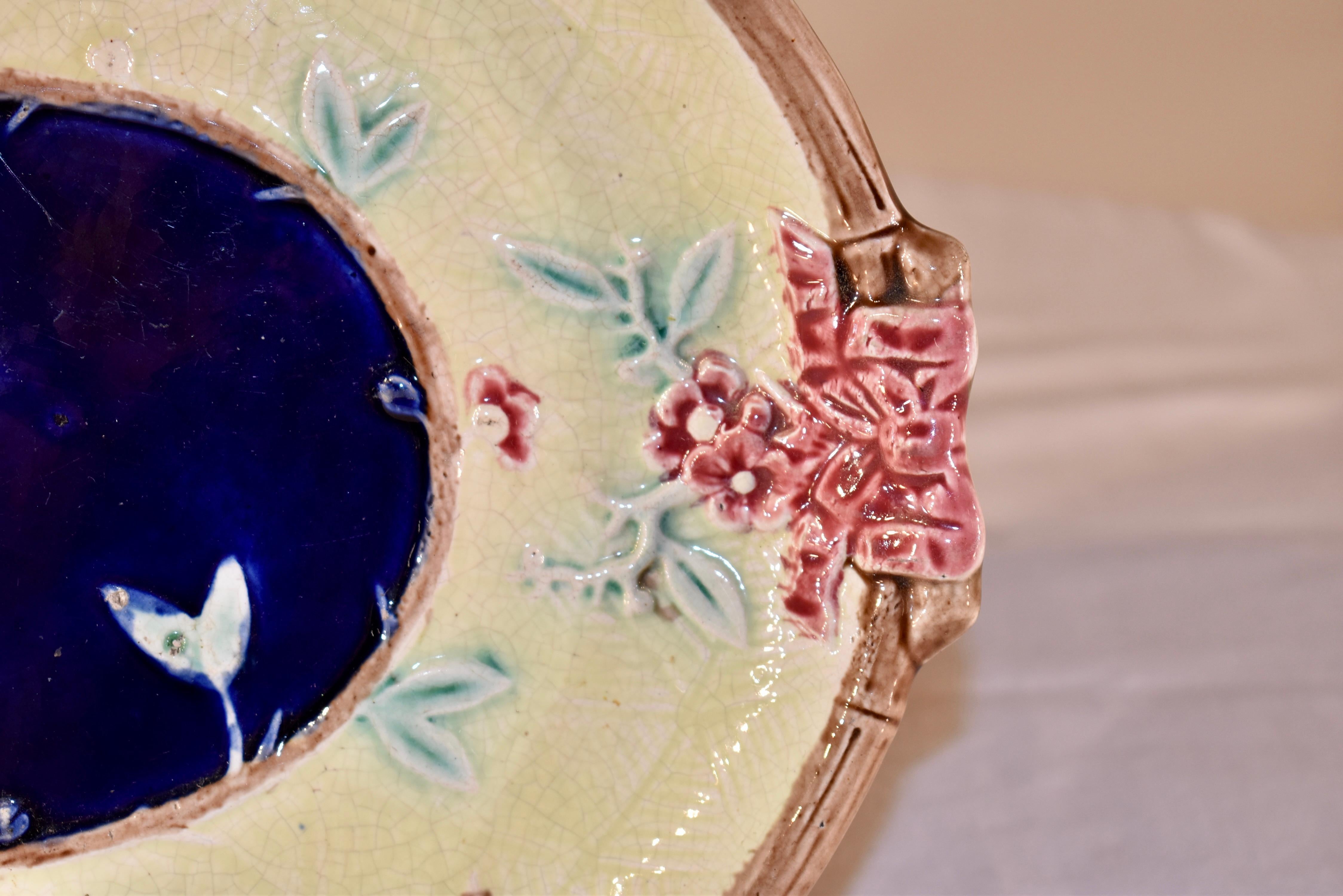 19th Century English Majolica Bread Tray In Good Condition For Sale In High Point, NC