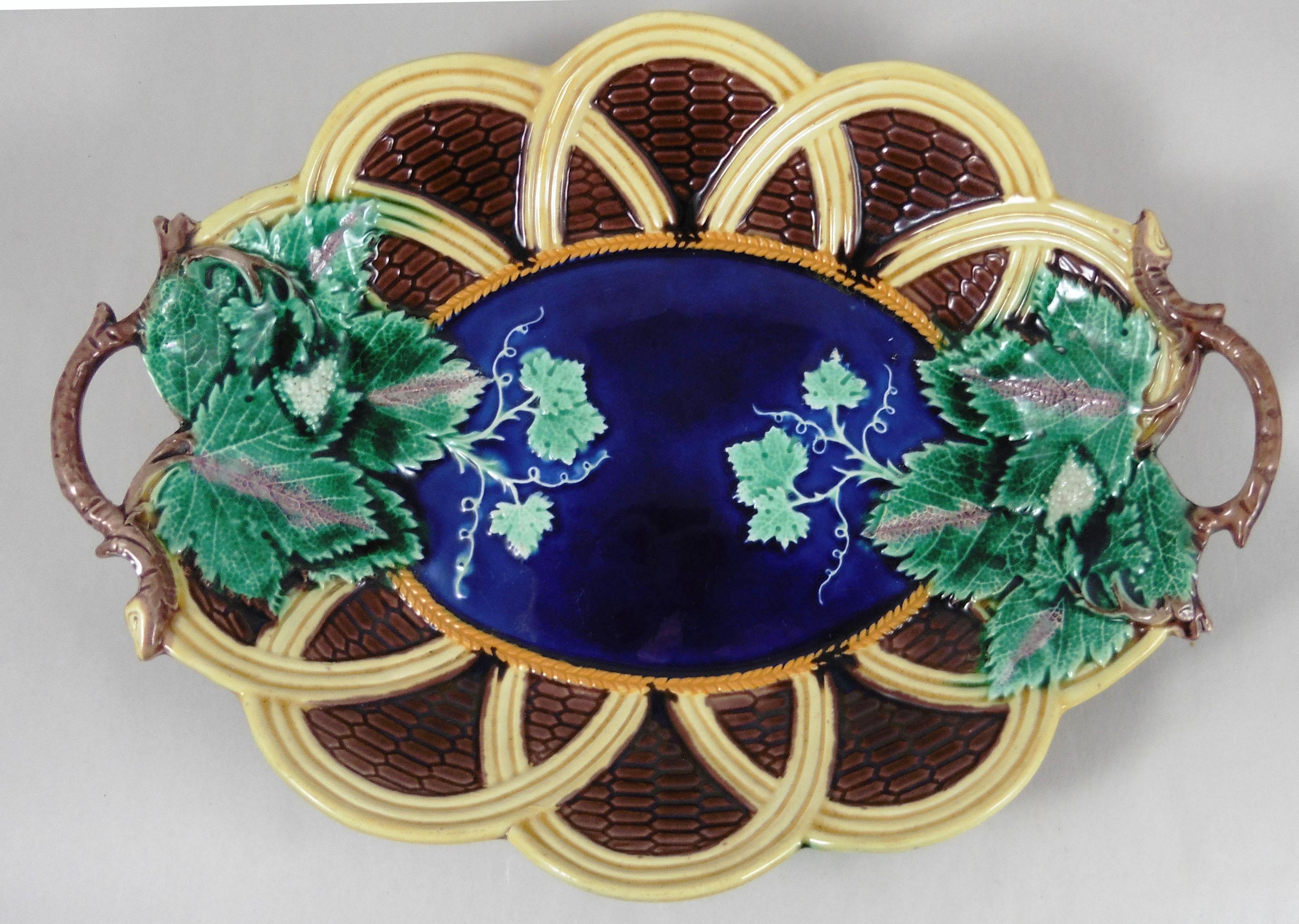 19th Century English Majolica Geranium Oval Platter 2