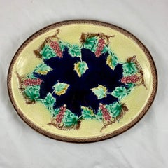 19th Century English Majolica Gothic Grapevine Theme Cheese Board or Bread Tray