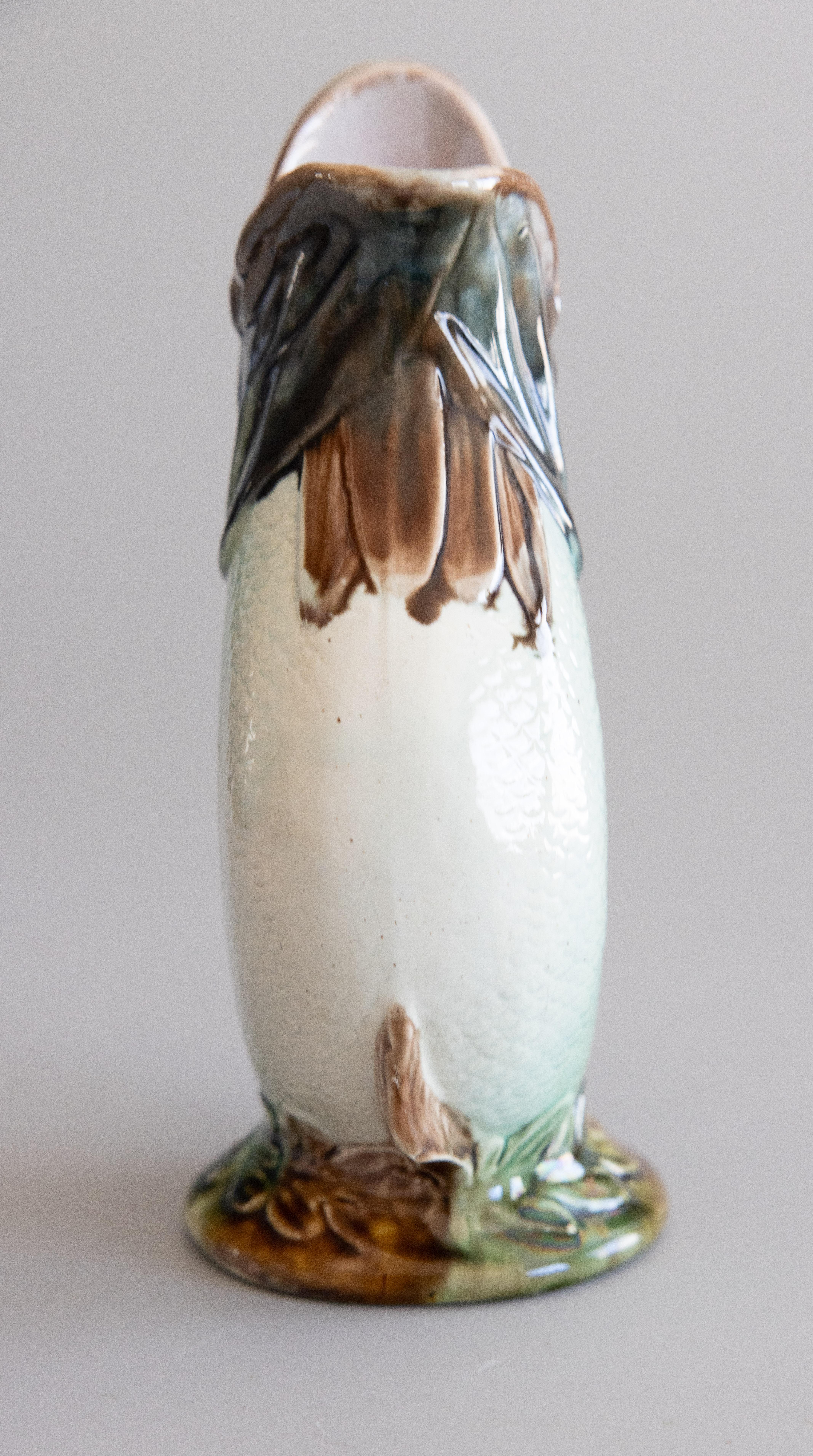 Britannique Pichet et pichet à poisson en majolique anglaise du 19e siècle en vente