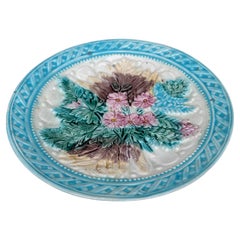 19th Century English Majolica Leaves & Pink Flowers Plate