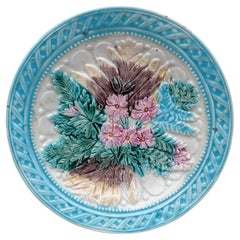 19th Century English Majolica Leaves & Pink Flowers Plate