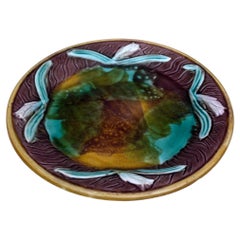 19th Century English Majolica Leaves Plate