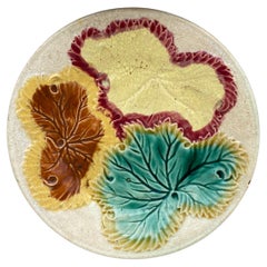 19th Century English Majolica Leaves Plate