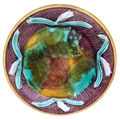 19th Century English Majolica Leaves Plate
